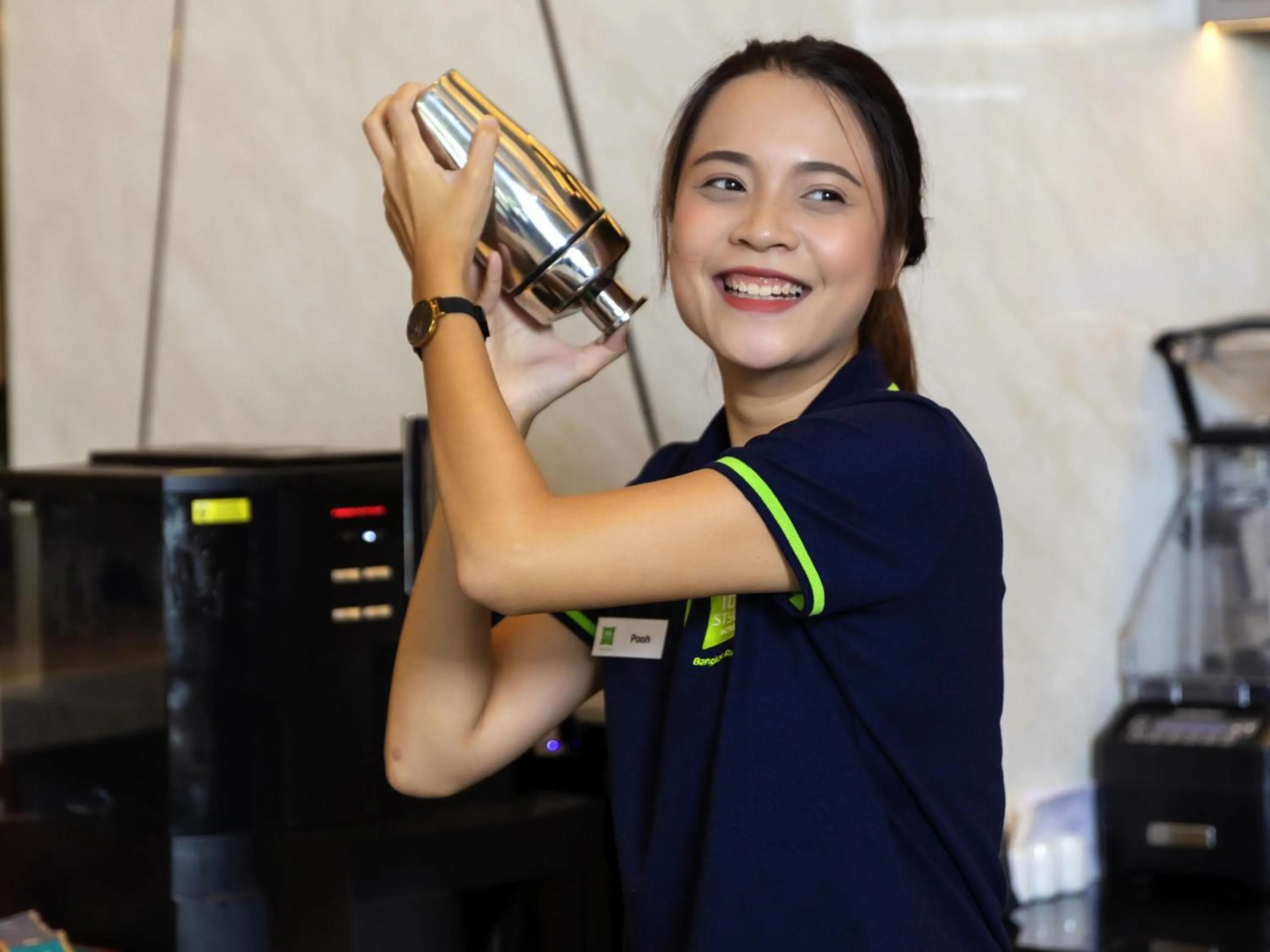 Lounge or bar in ibis Styles Bangkok Ratchada