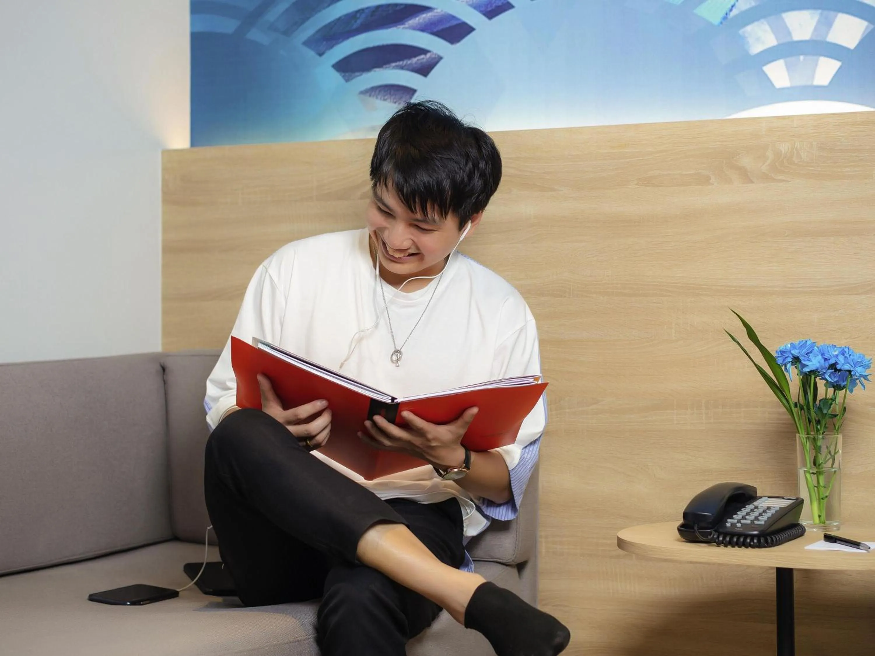 Bedroom in ibis Styles Bangkok Ratchada