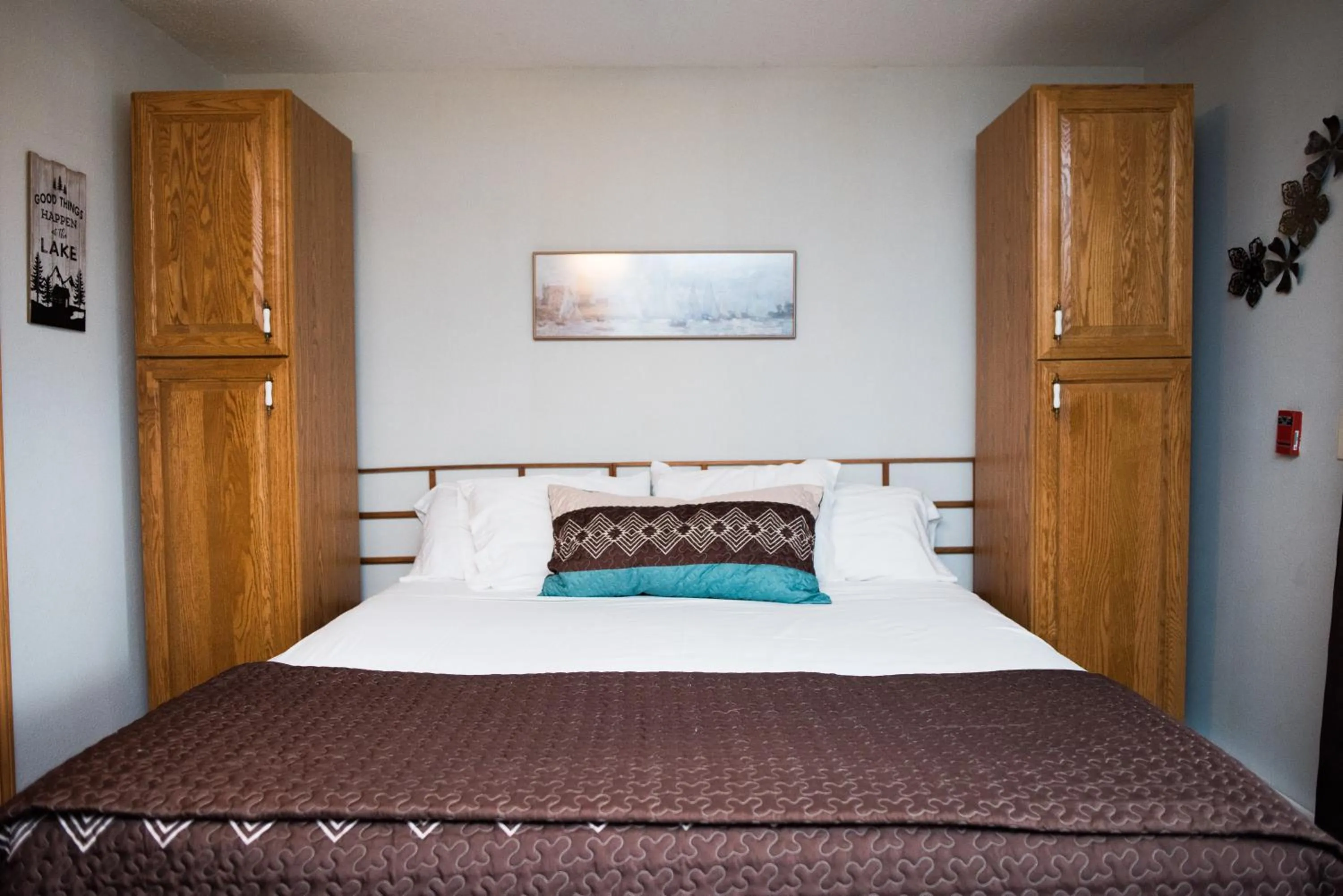 Bed in Caribbean Club Resort