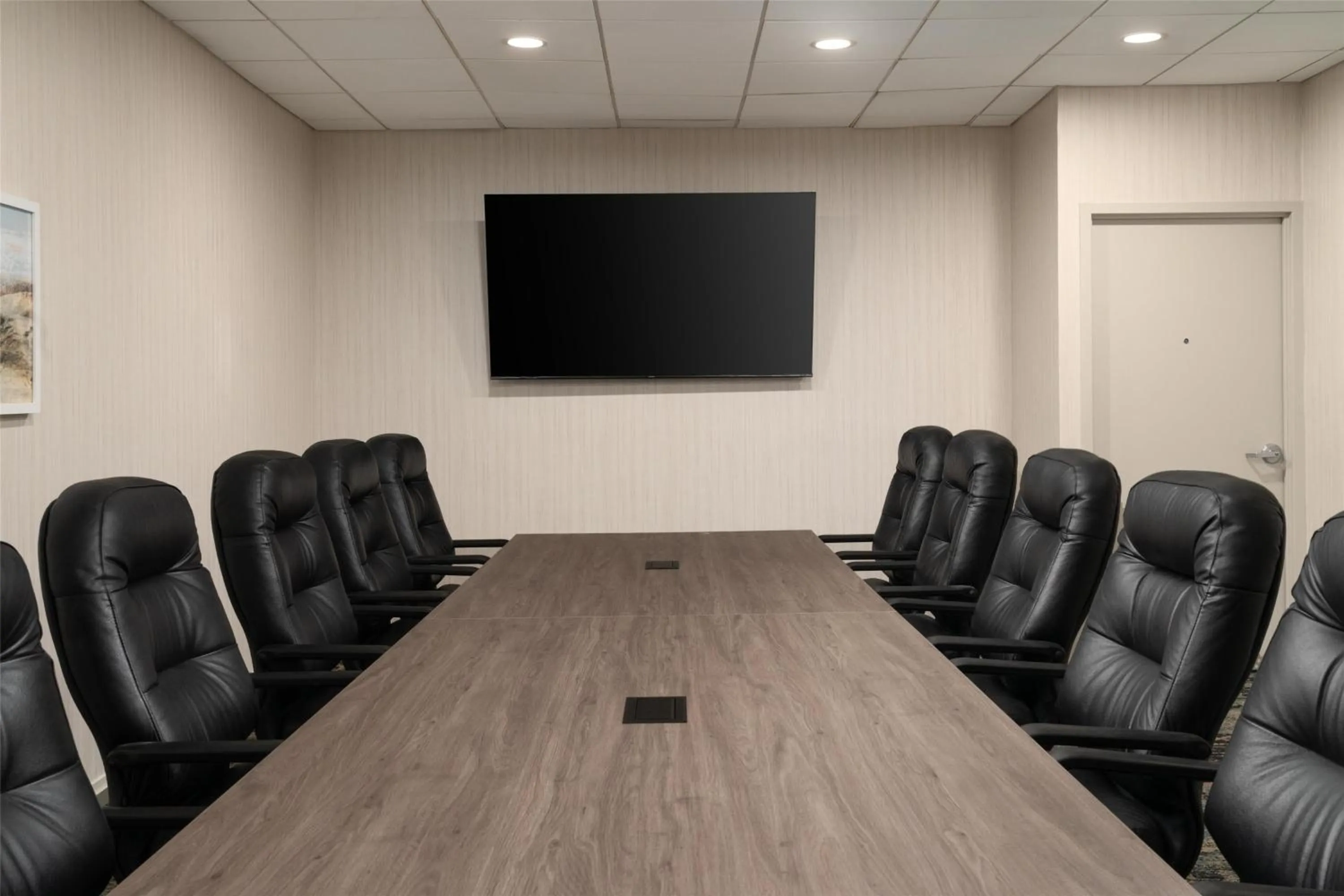 Meeting/conference room in DoubleTree by Hilton Virginia Beach