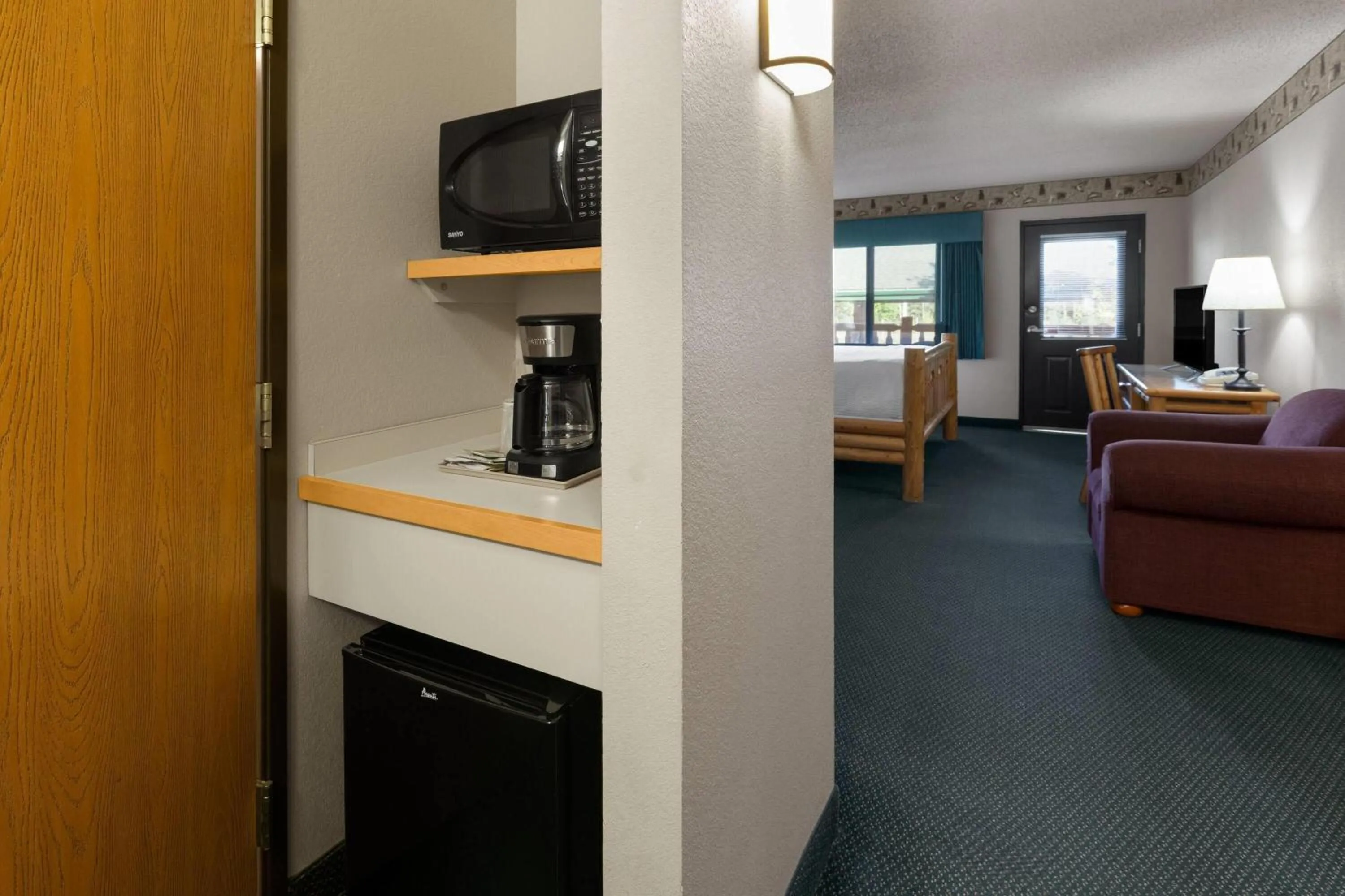 Bath in Shell Lake Lodge, a Travelodge by Wyndham