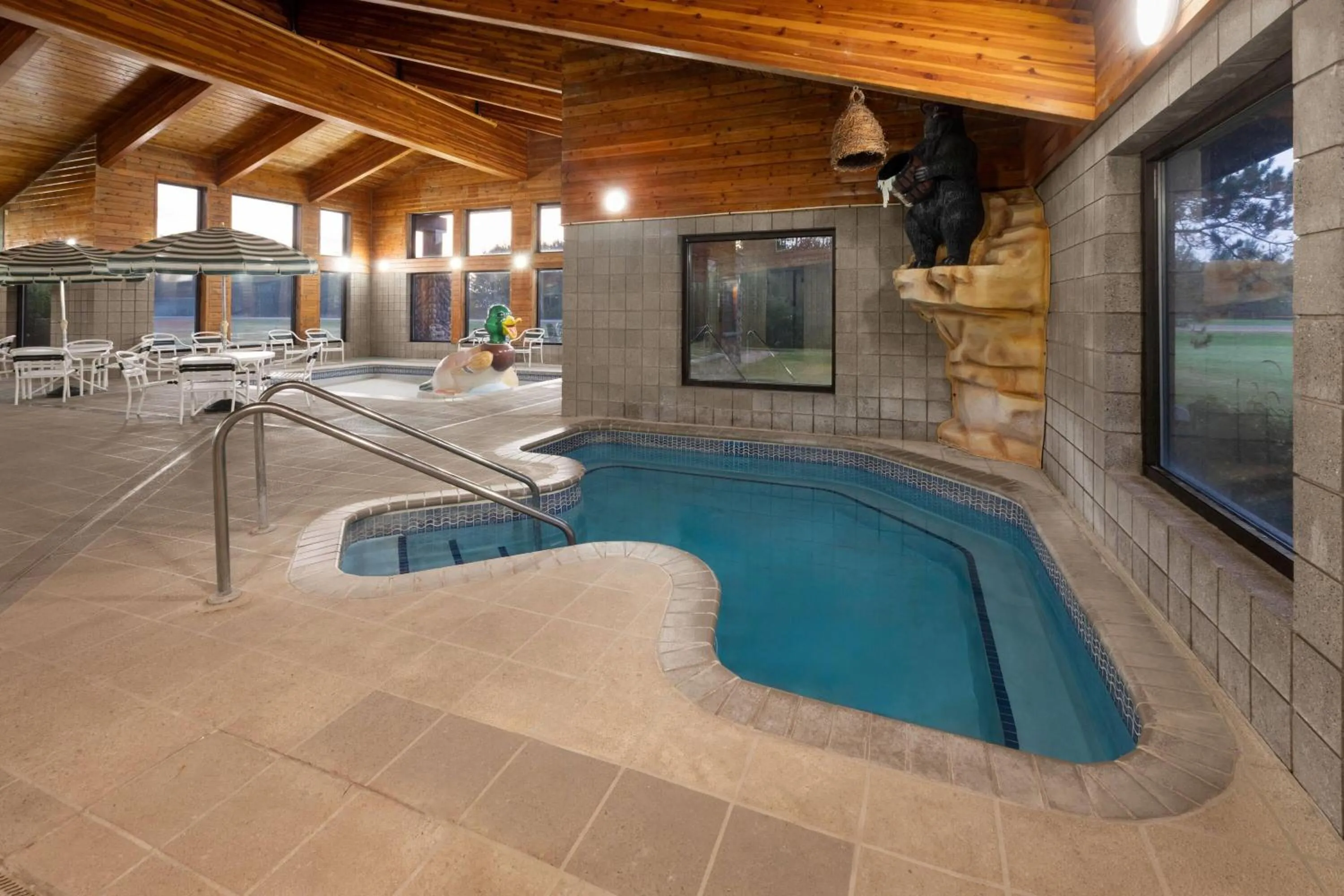 Hot Tub in Shell Lake Lodge, a Travelodge by Wyndham