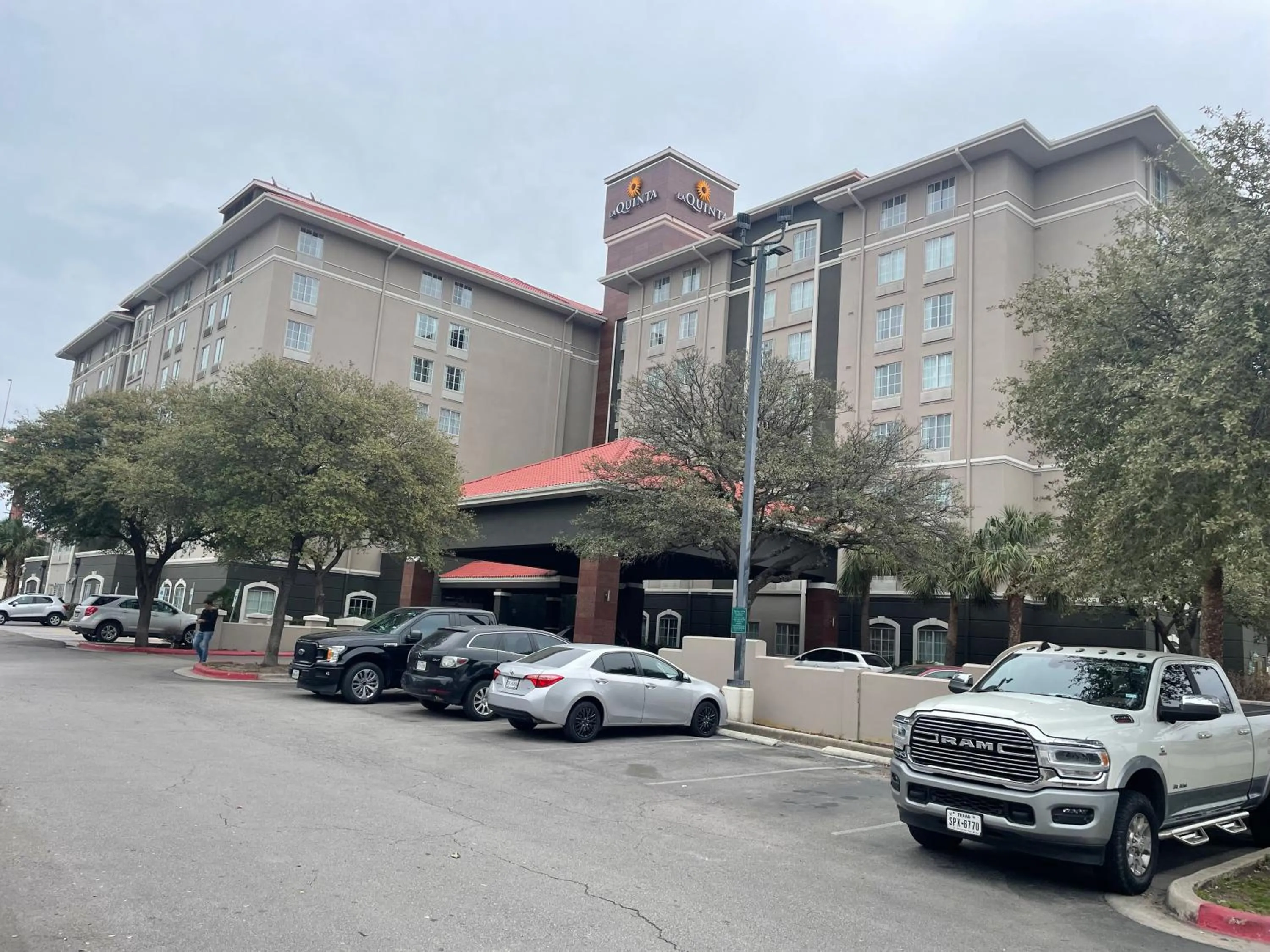 Property building in La Quinta by Wyndham San Antonio Airport