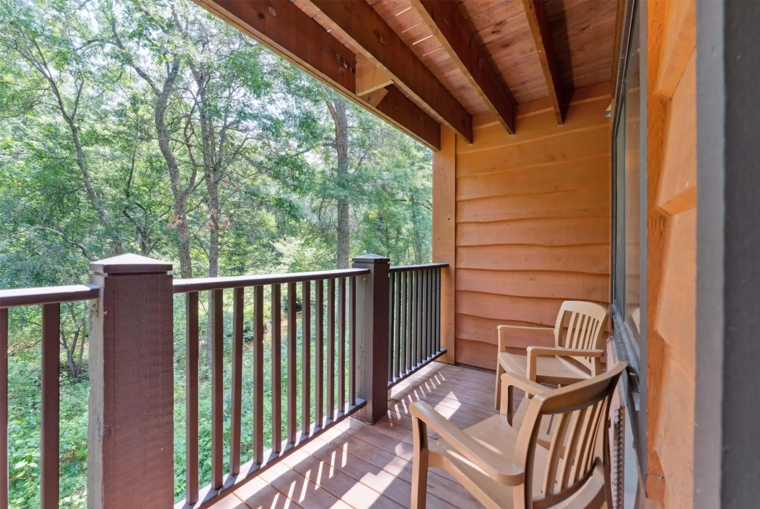 King Room with Jetted Tub - Mobility Accessible/Non-Smoking in AmericInn by Wyndham Wisconsin Dells King Room with Jetted Tub - Mobility Accessible/Non-Smoking in AmericInn by Wyndham Wisconsin Dells