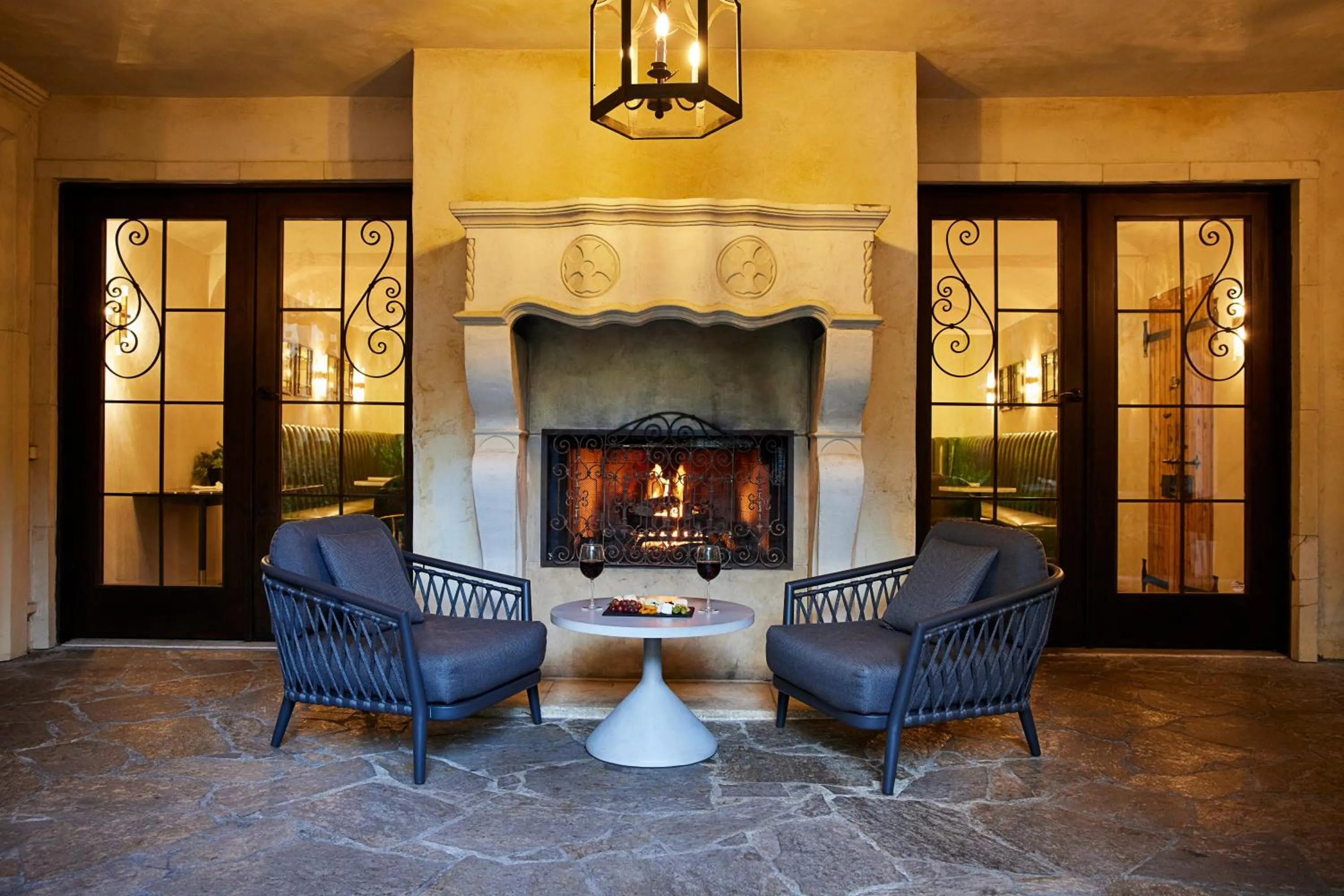 Seating area in Kenwood Inn & Spa