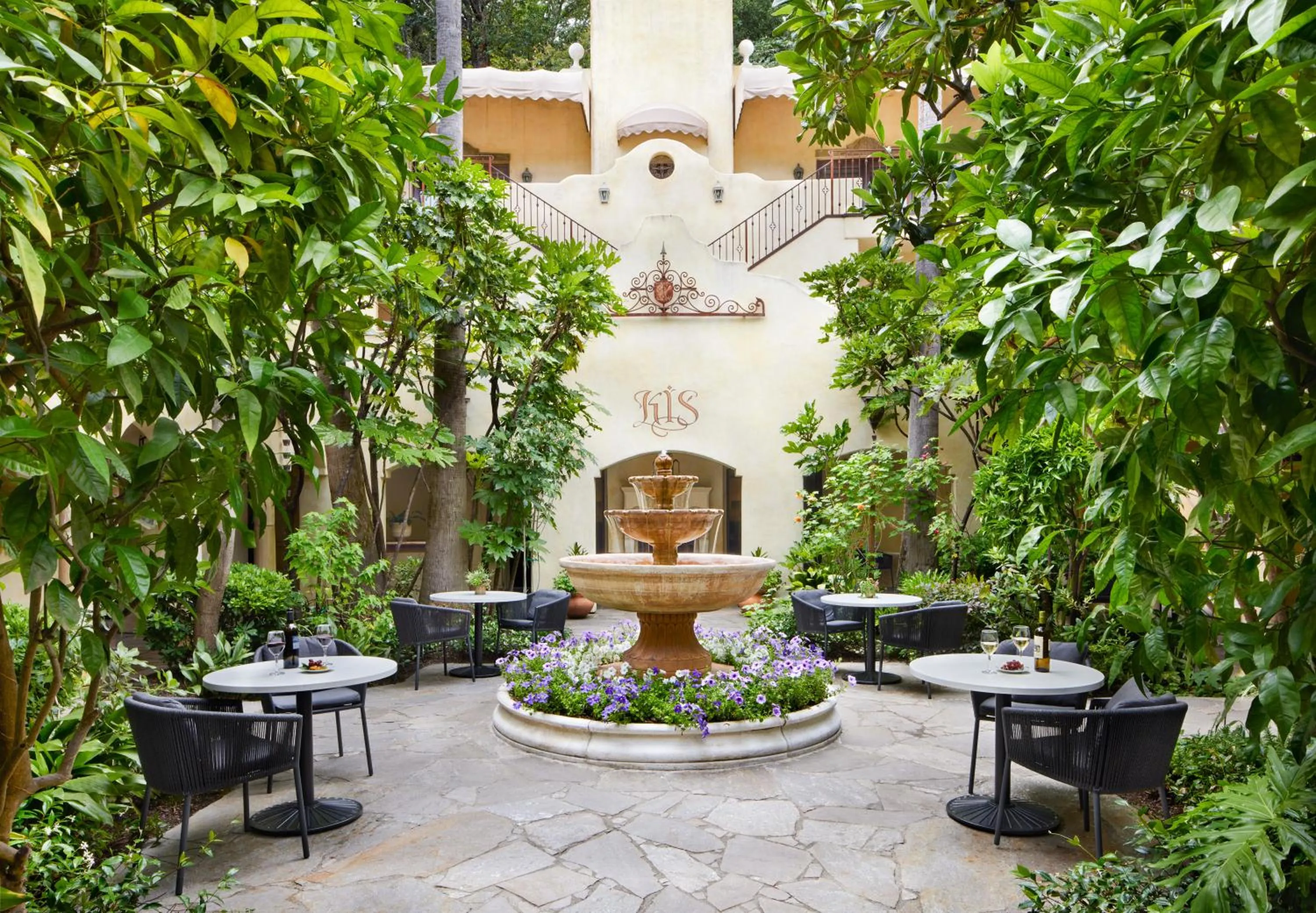 Garden in Kenwood Inn & Spa