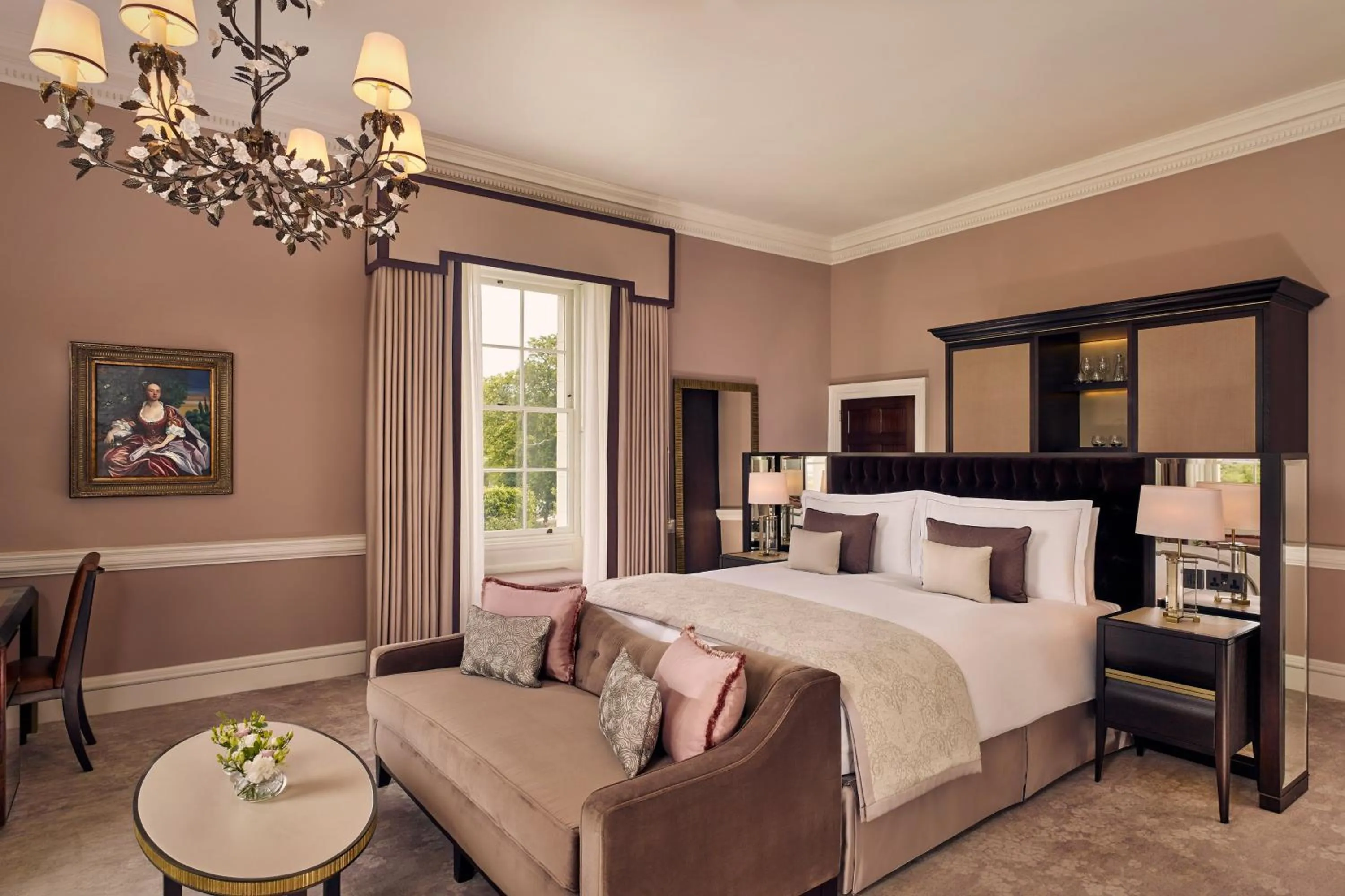 Bedroom, Bed in The Langley, a Luxury Collection Hotel, Buckinghamshire