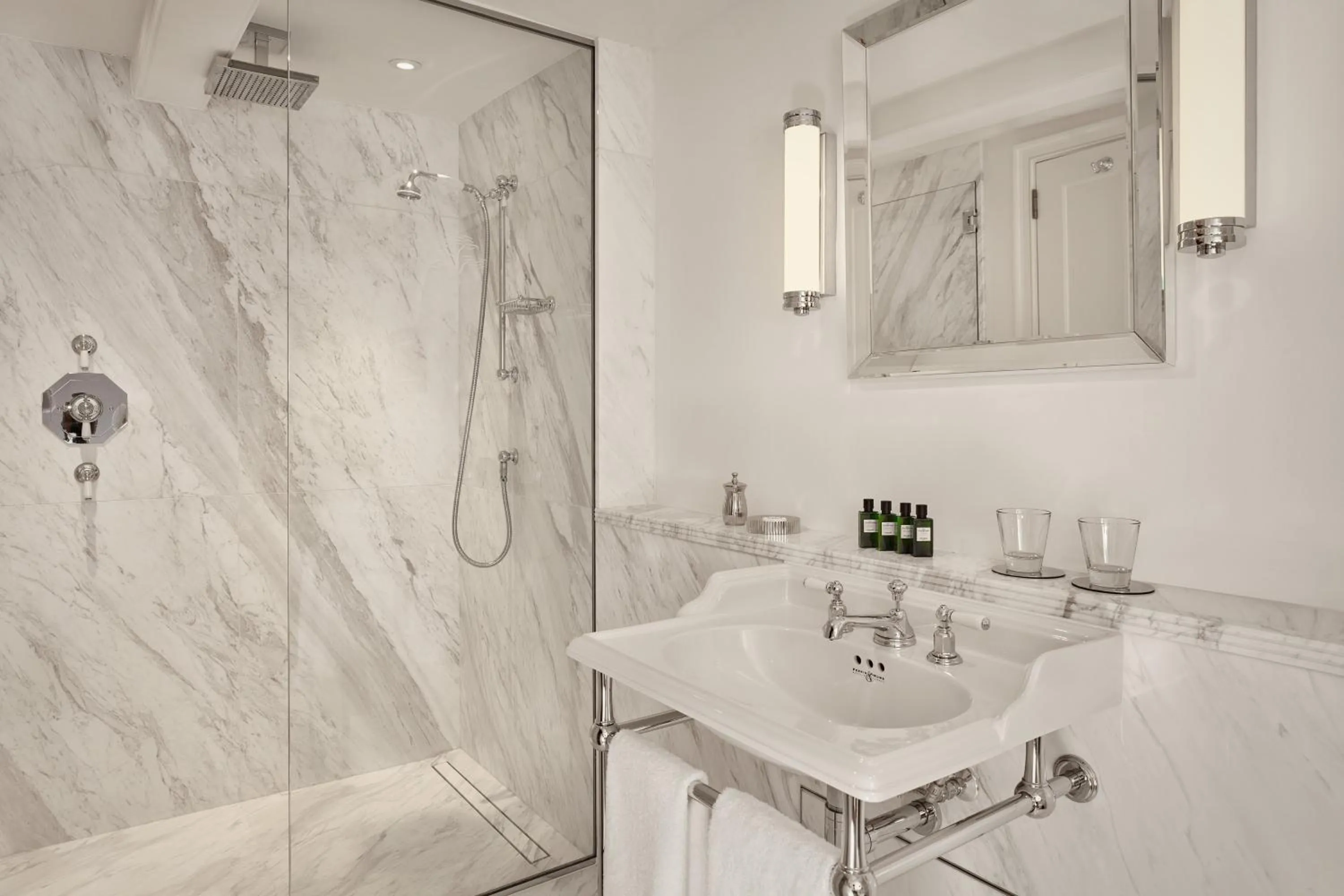 Bathroom in The Langley, a Luxury Collection Hotel, Buckinghamshire