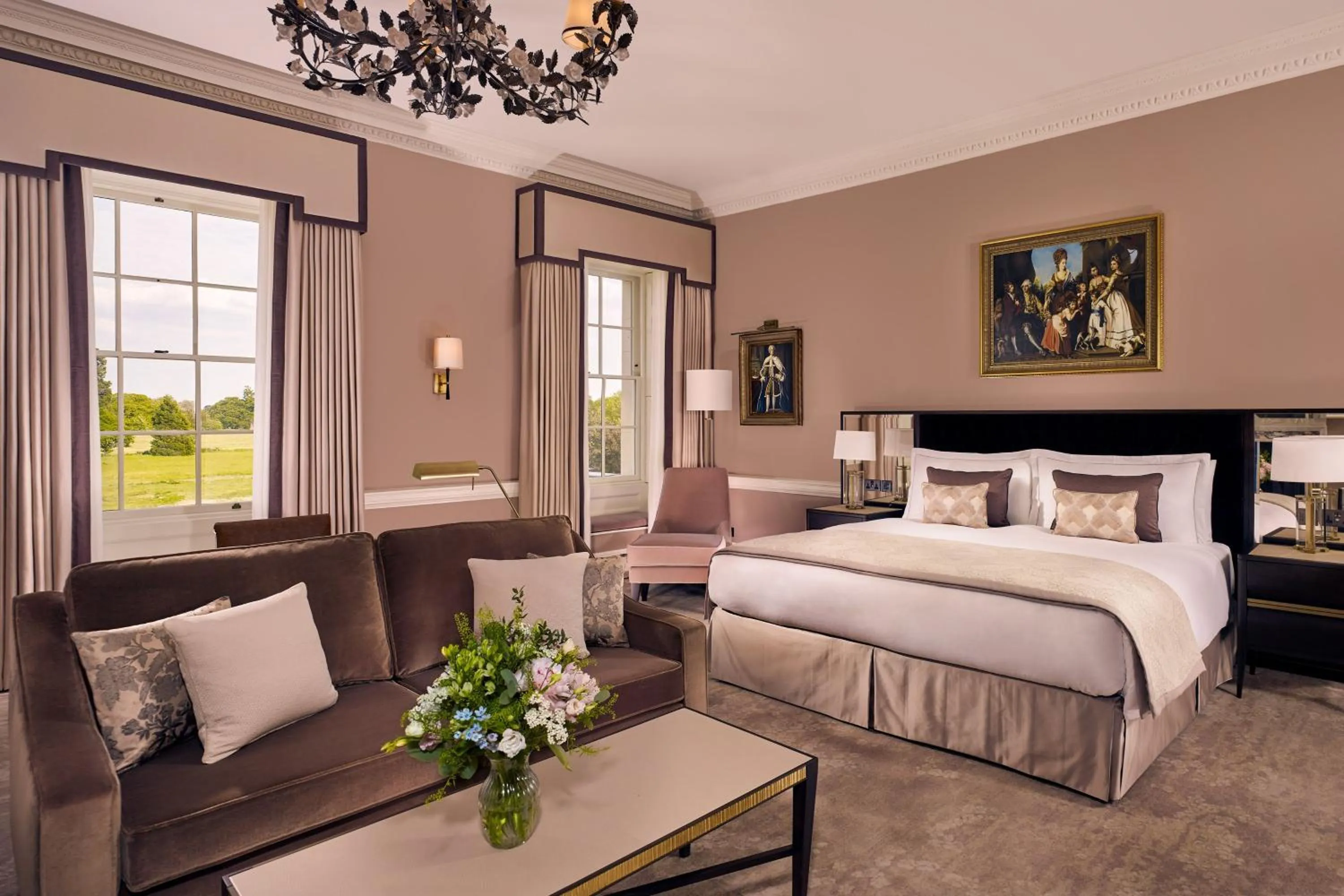 Bedroom, Bed in The Langley, a Luxury Collection Hotel, Buckinghamshire