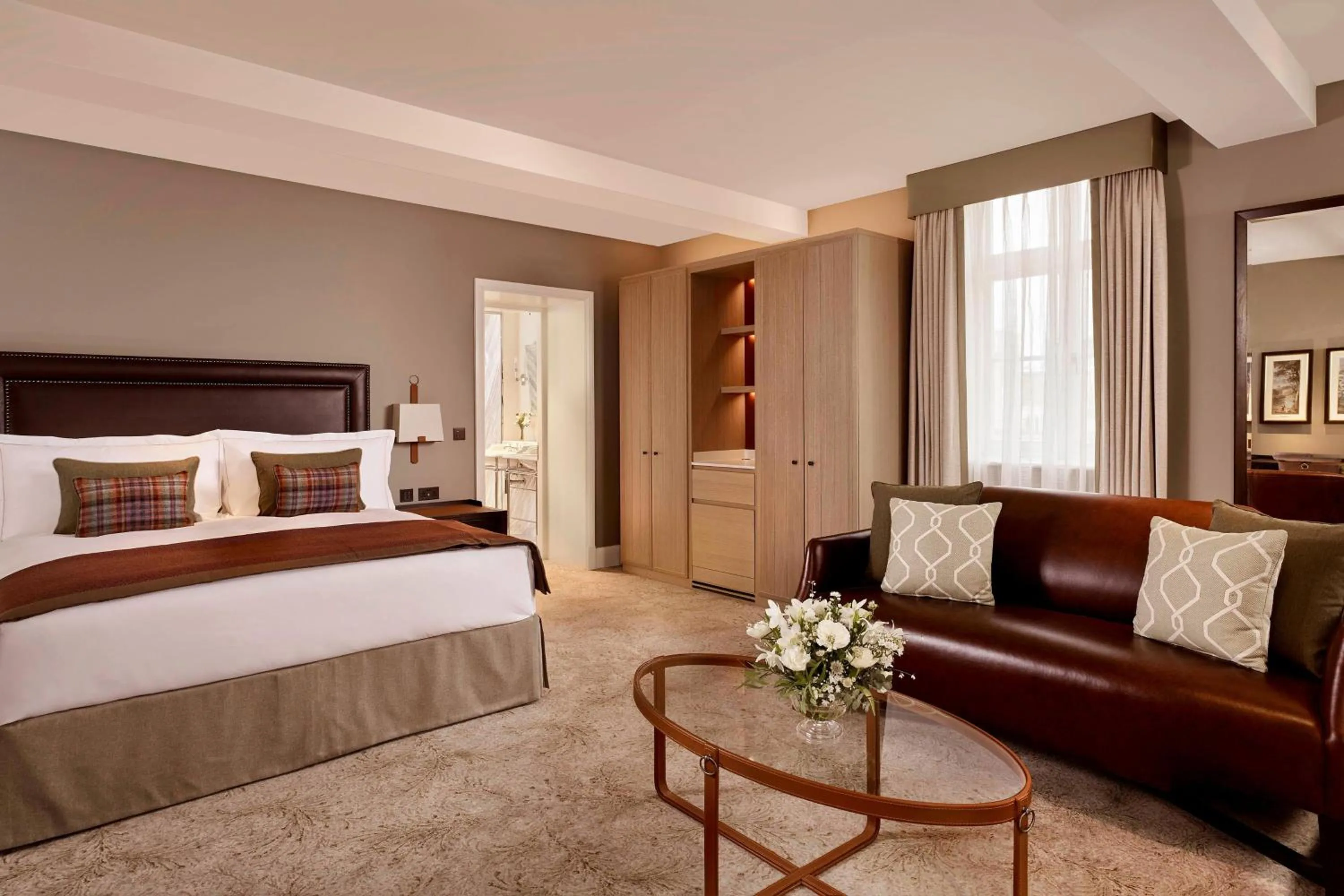 Bedroom, Bed in The Langley, a Luxury Collection Hotel, Buckinghamshire