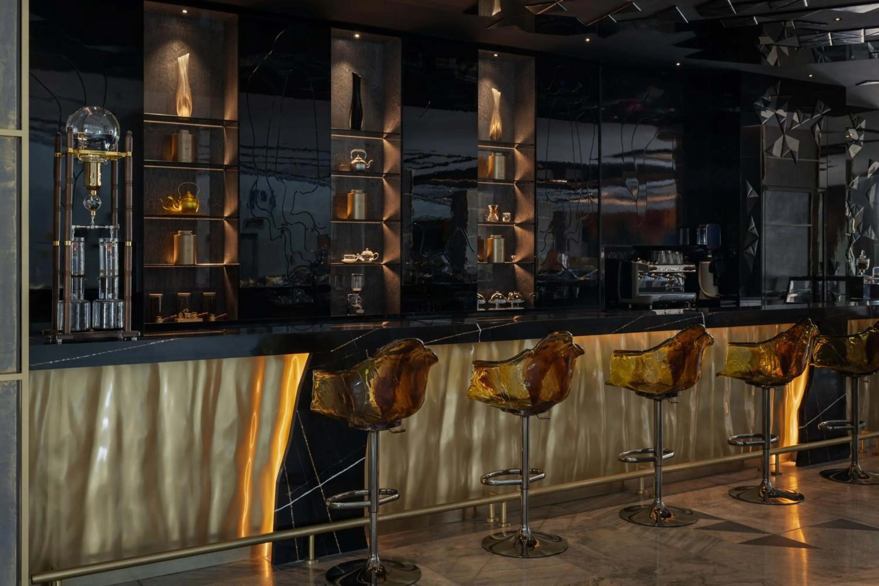 Lounge or bar in W Dubai - The Palm