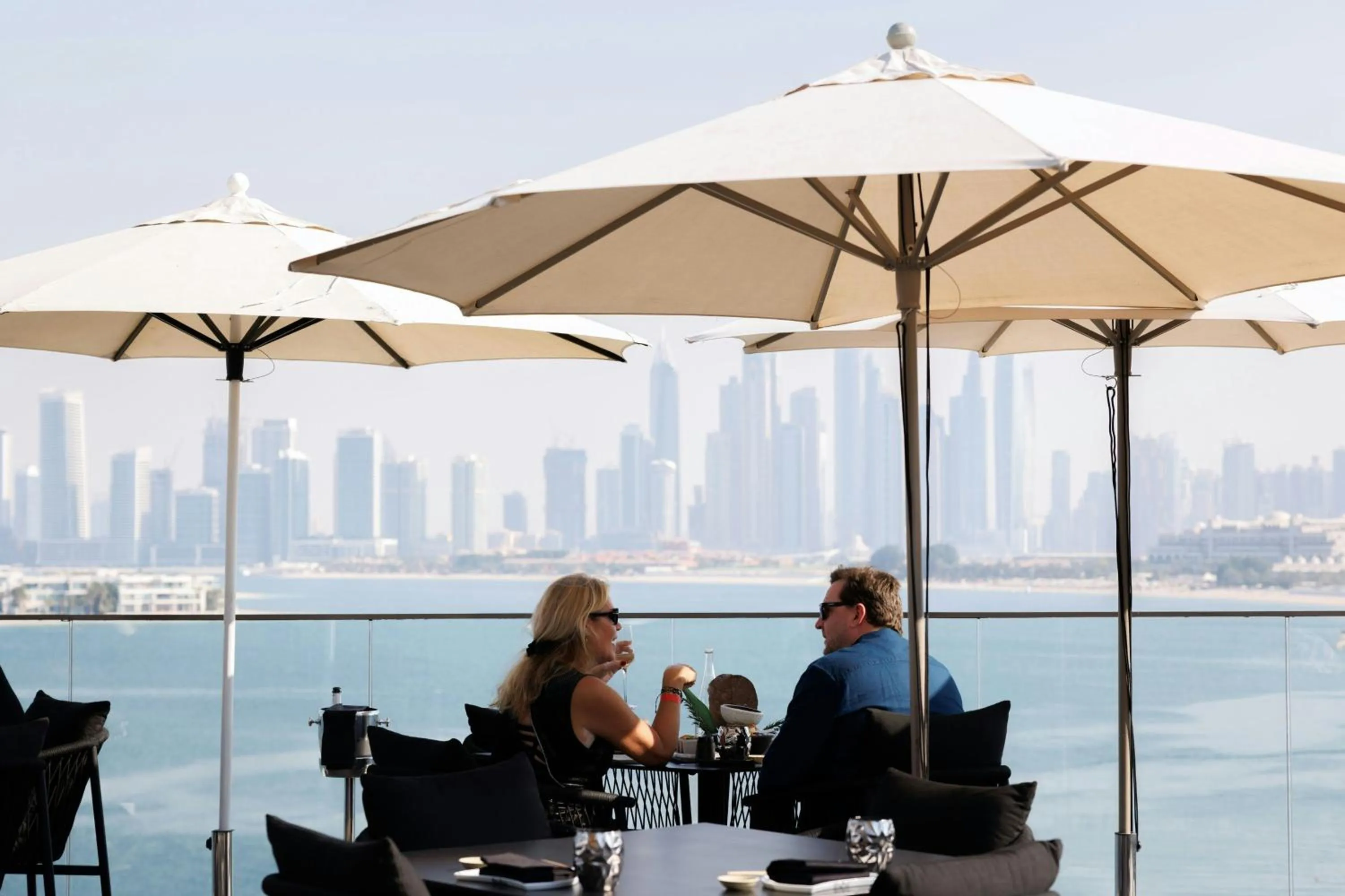 Restaurant/places to eat in W Dubai - The Palm