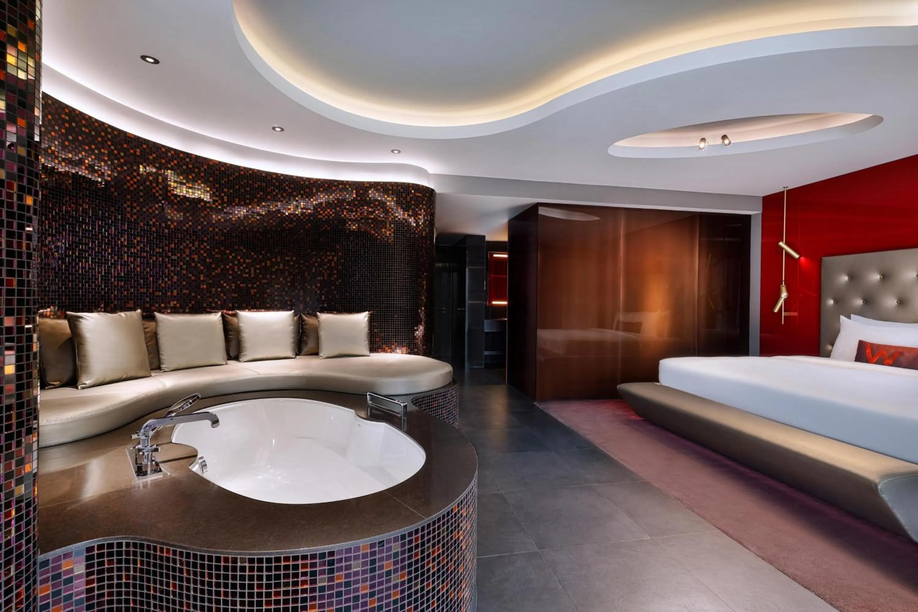 Bedroom, Bed in W Dubai - The Palm