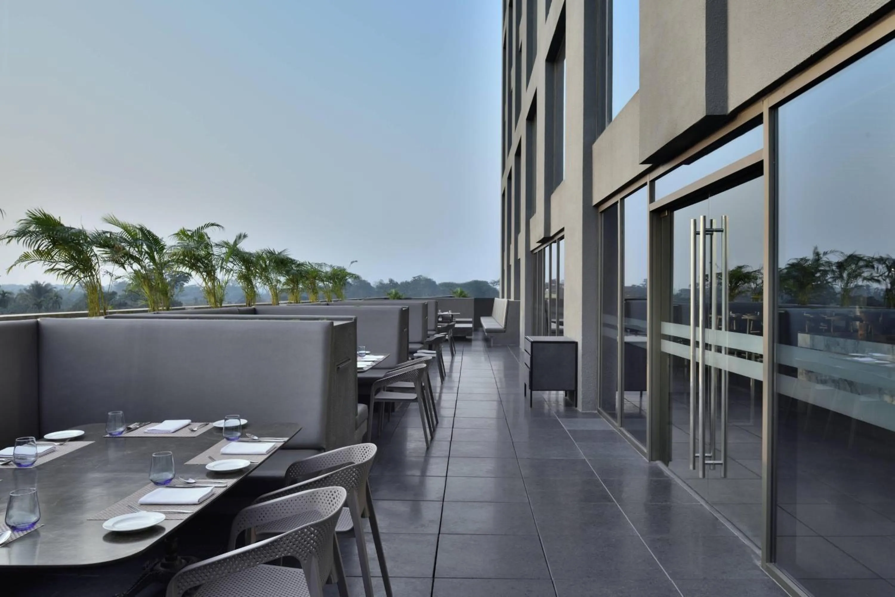 Restaurant/places to eat in Courtyard by Marriott Siliguri