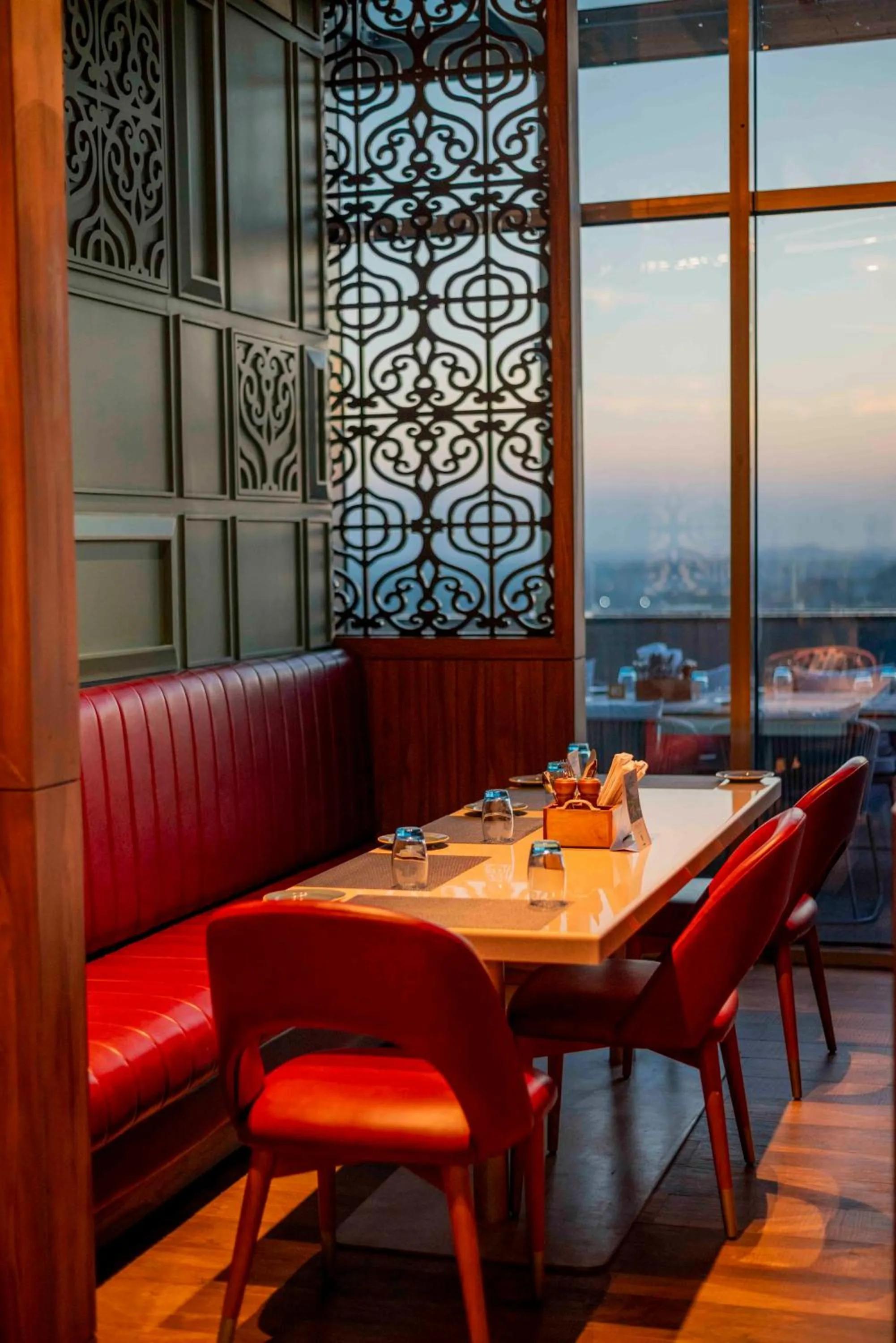 Restaurant/places to eat in Courtyard by Marriott Siliguri