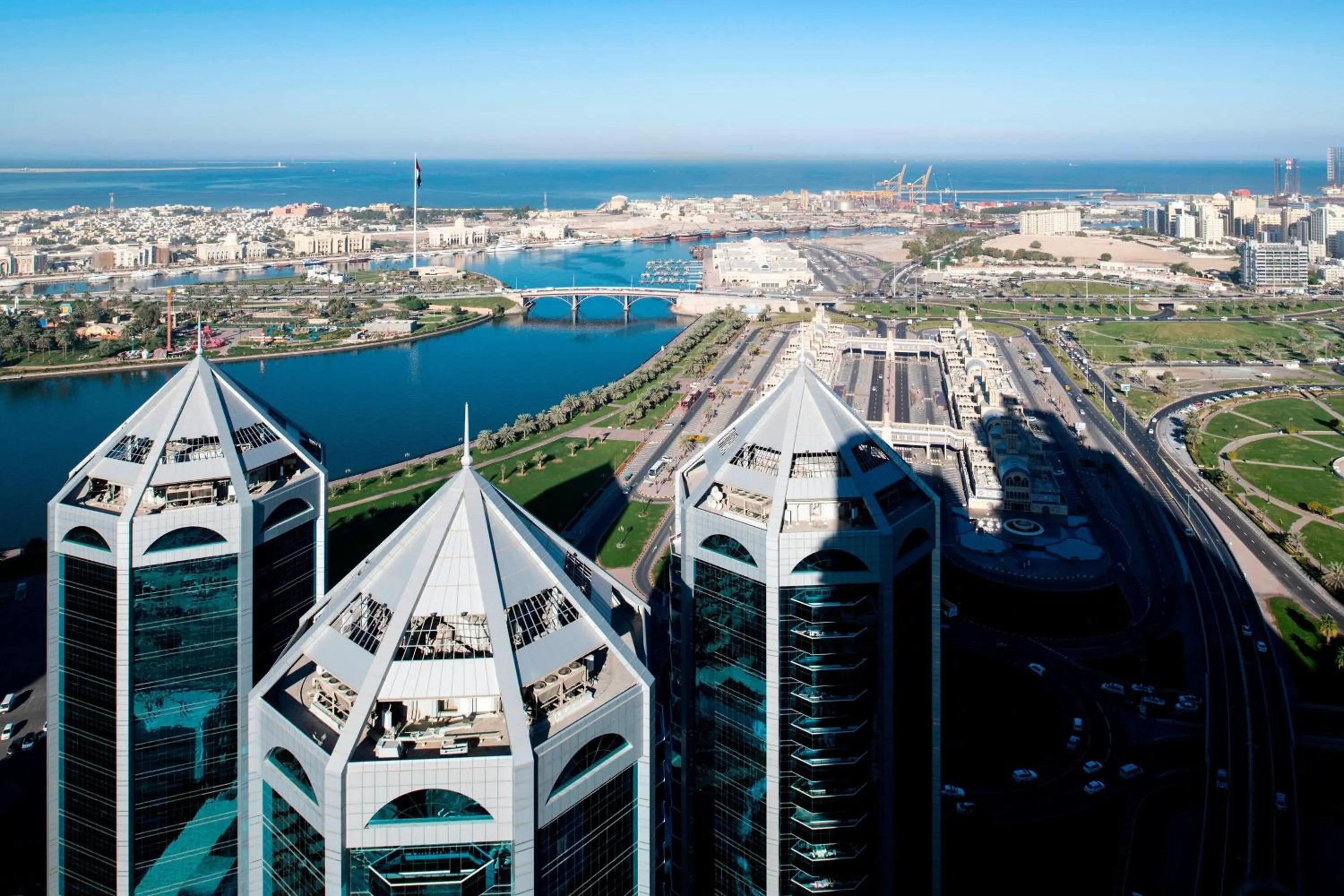 Photo of the whole room in Four Points by Sheraton Sharjah