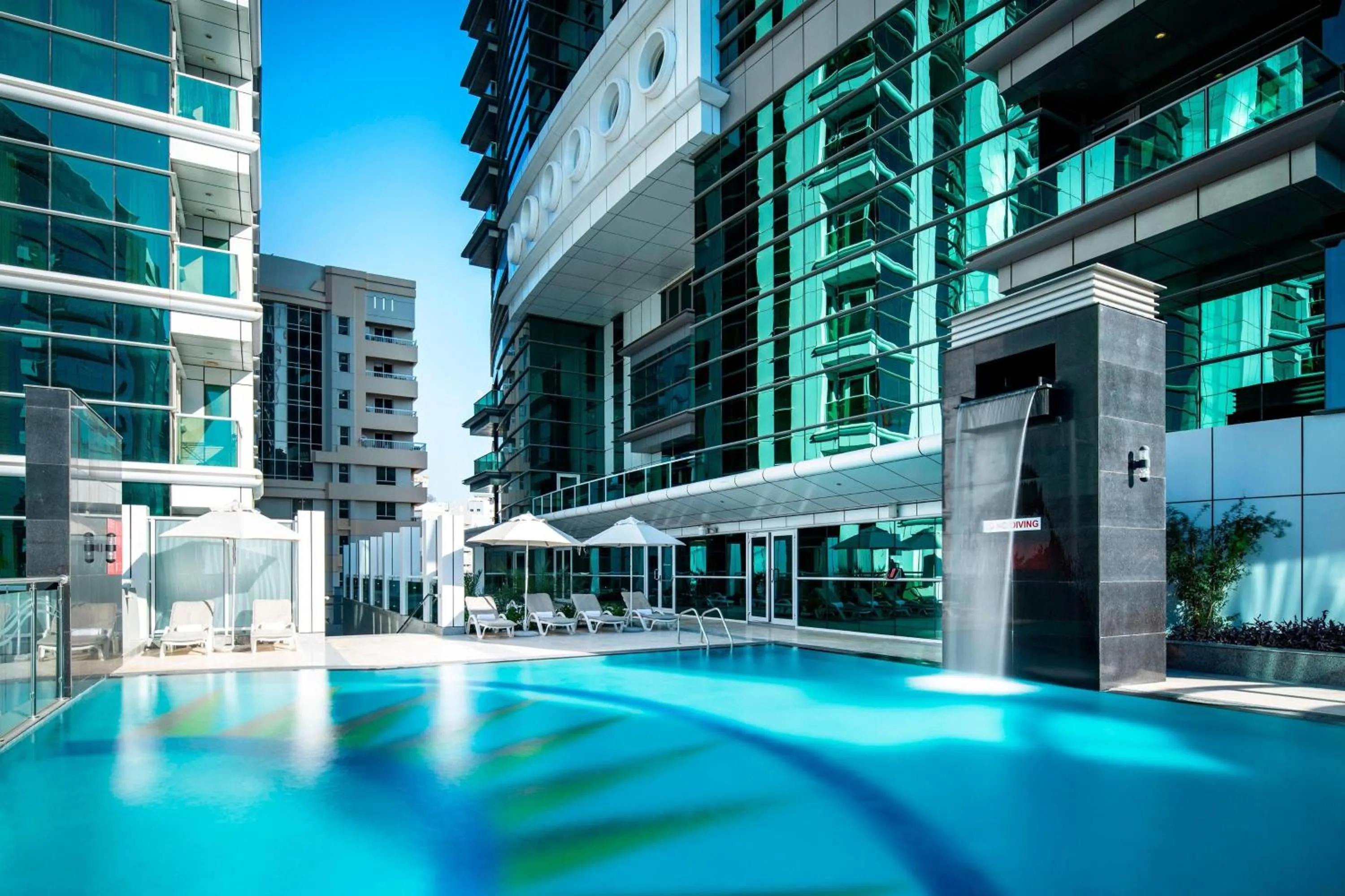 Swimming pool in Four Points by Sheraton Sharjah