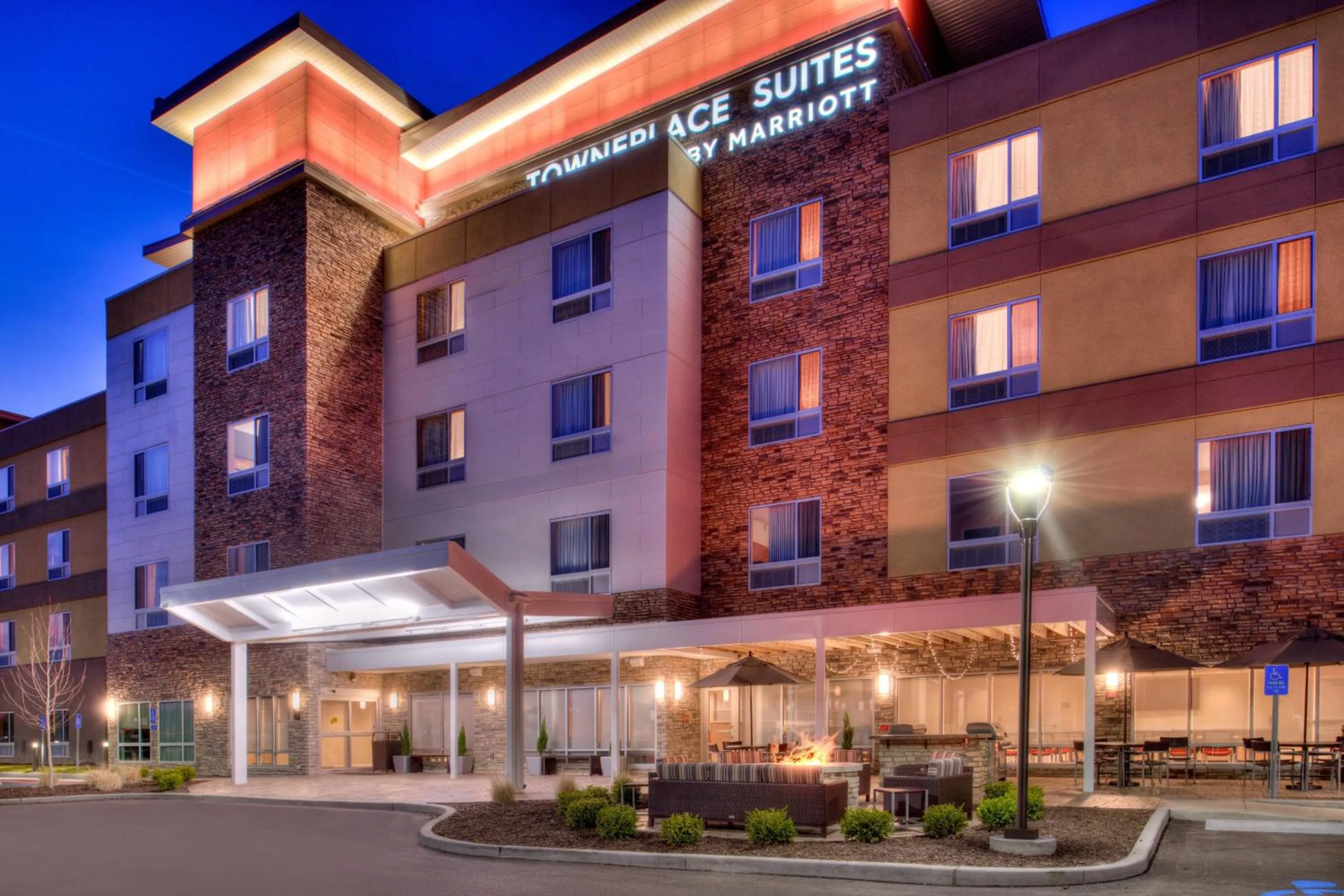 Property building in TownePlace Suites by Marriott St. Louis Chesterfield