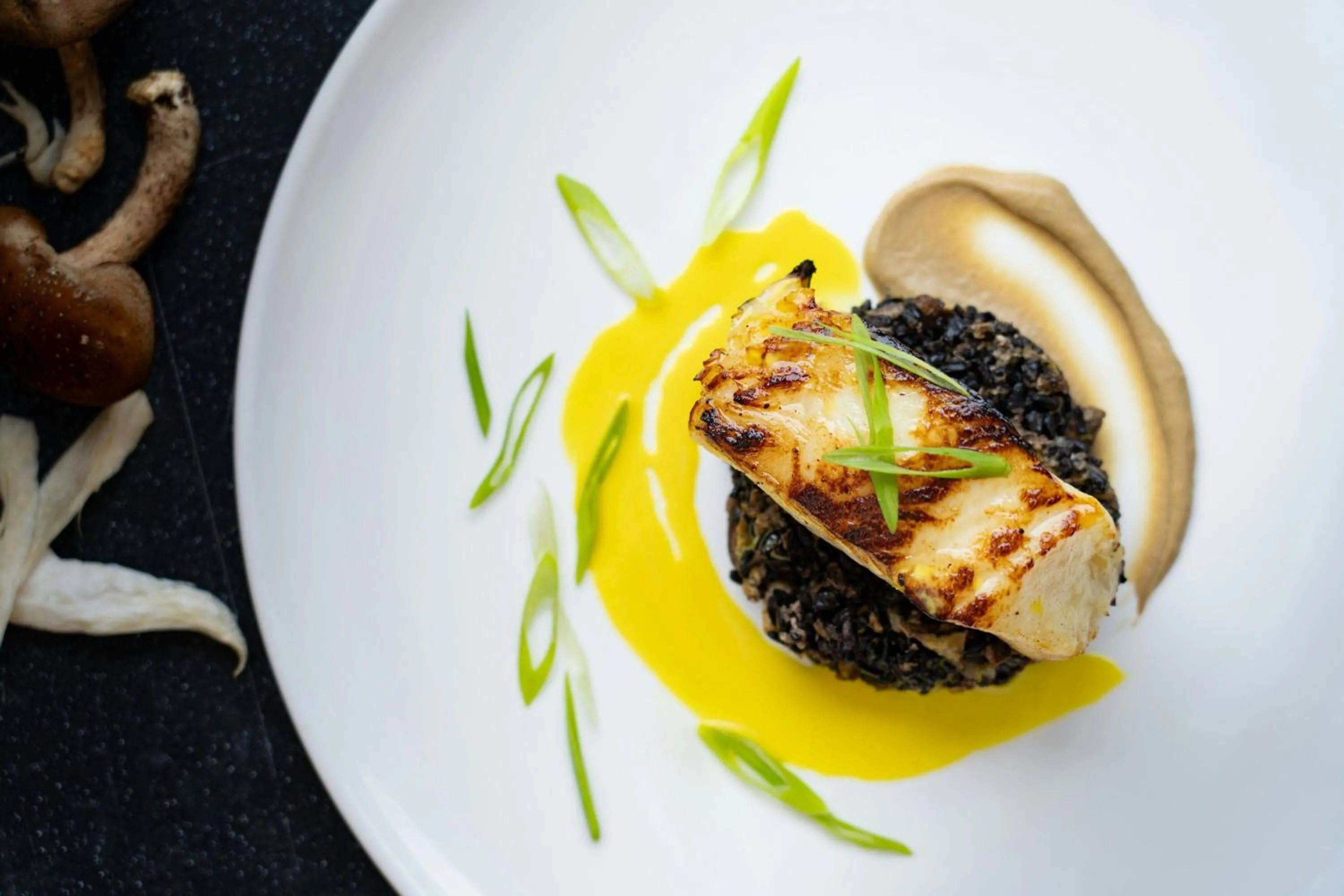 Restaurant/places to eat in The CURRENT Hotel, Autograph Collection