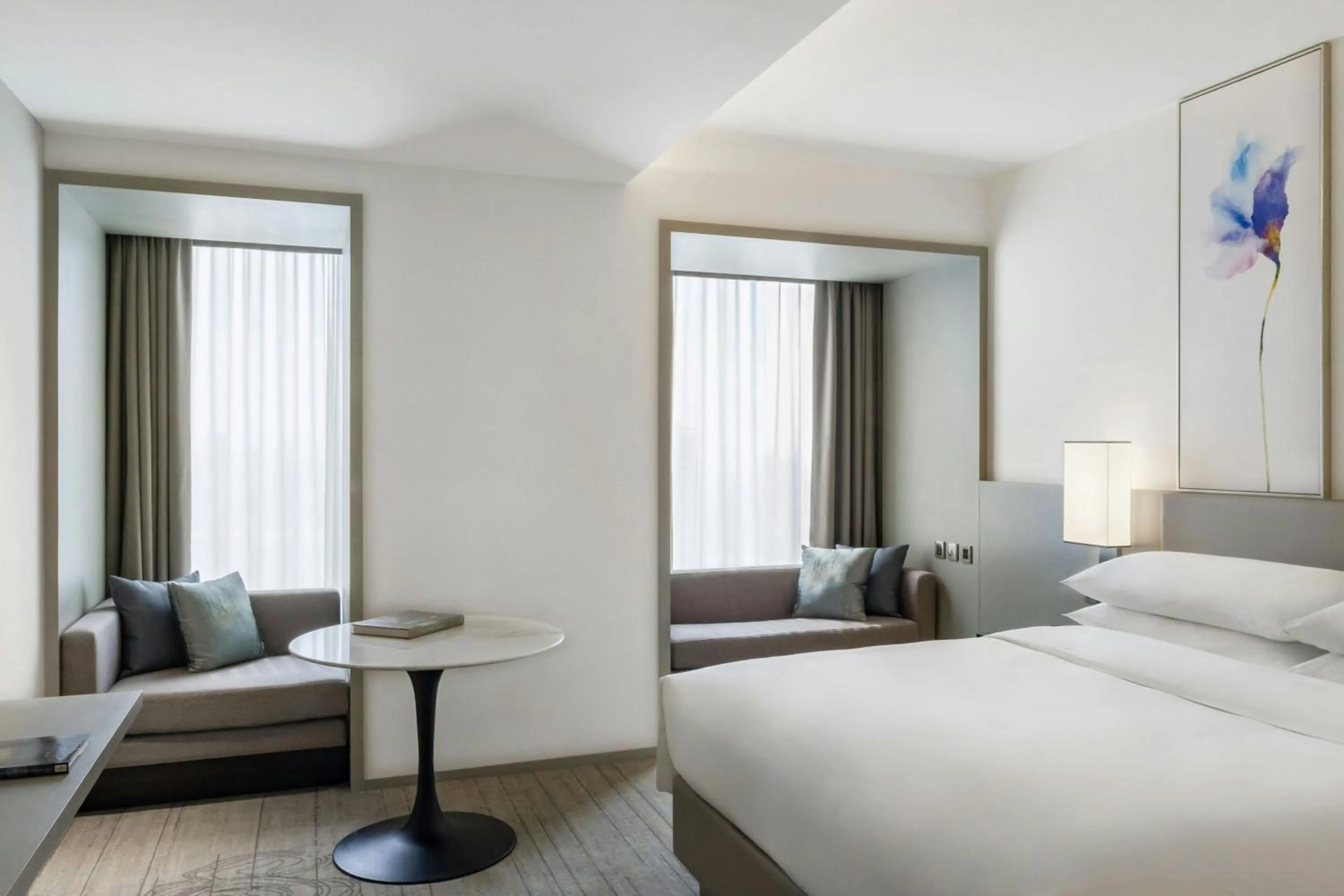 Photo of the whole room, Bed in Courtyard by Marriott Taipei Downtown