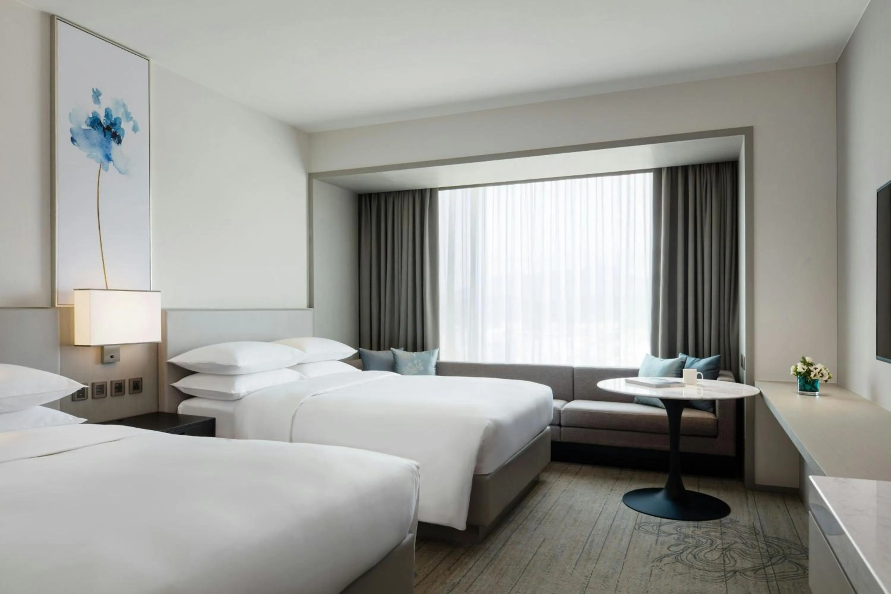 Photo of the whole room, Bed in Courtyard by Marriott Taipei Downtown