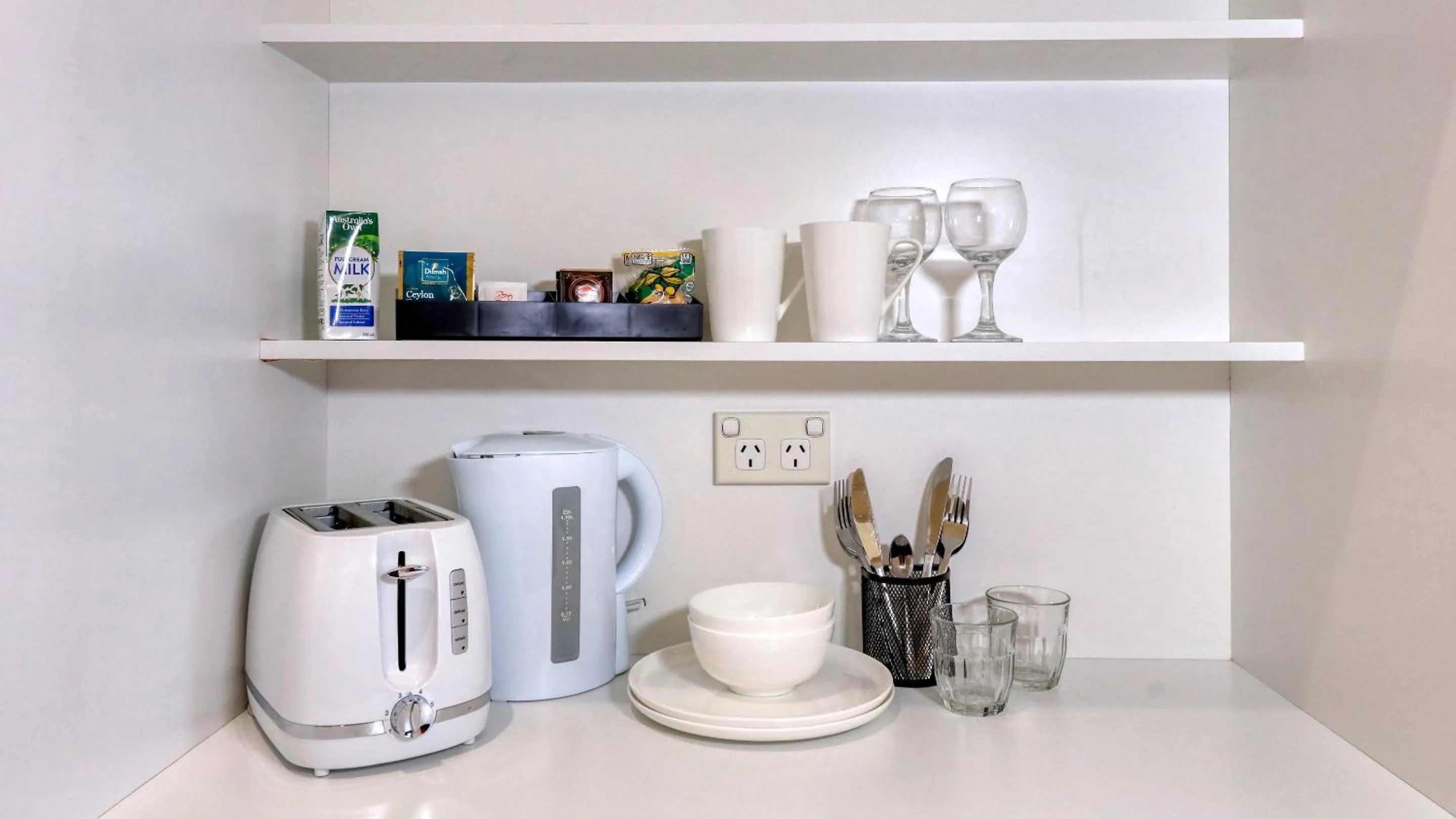 Kitchen or kitchenette in Sunrise Devonport