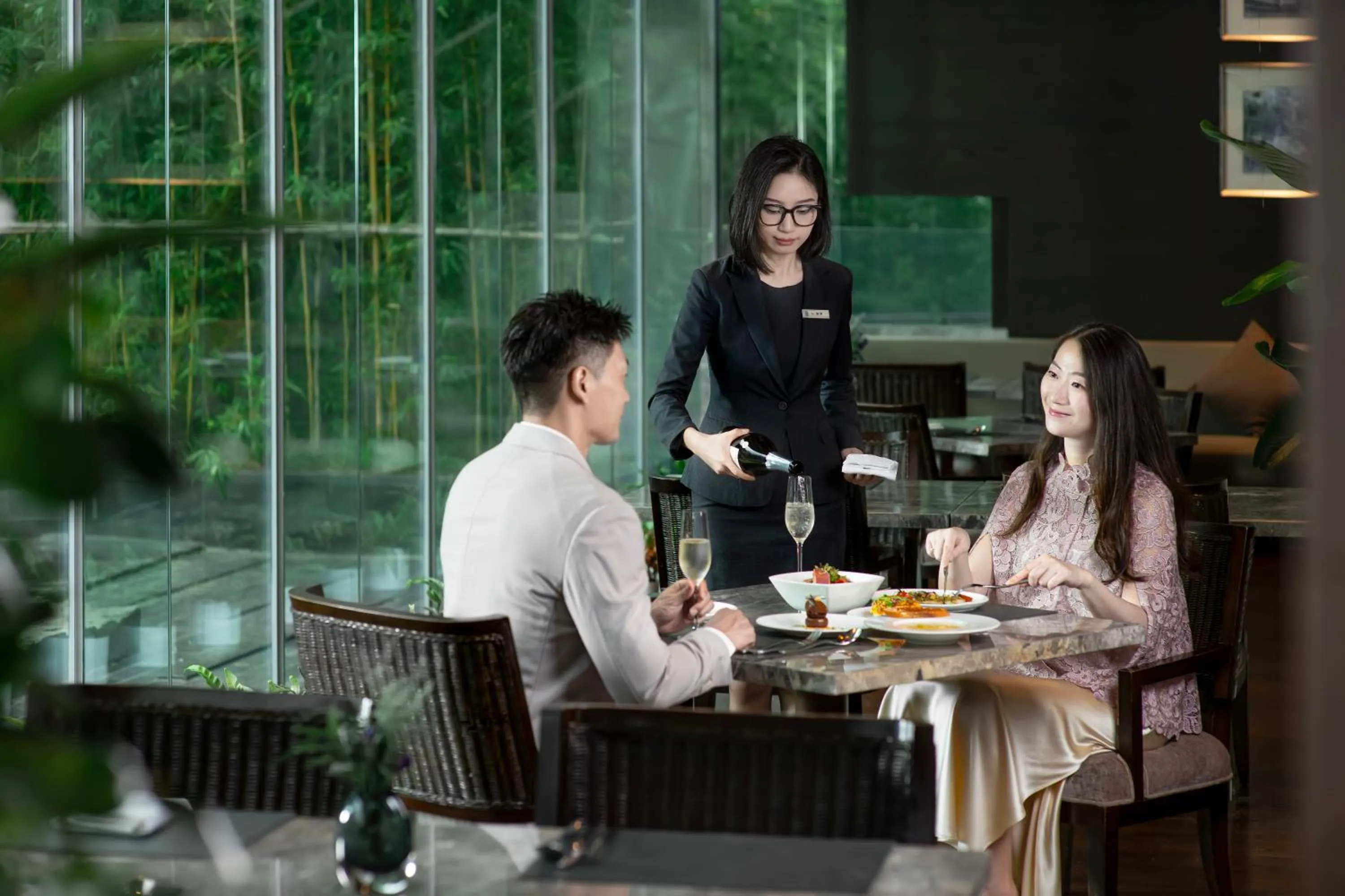 Restaurant/places to eat in Banyantree Shanghai On the Bund - Tales rooftop bar boasts a jaw-dropping panoramic vista