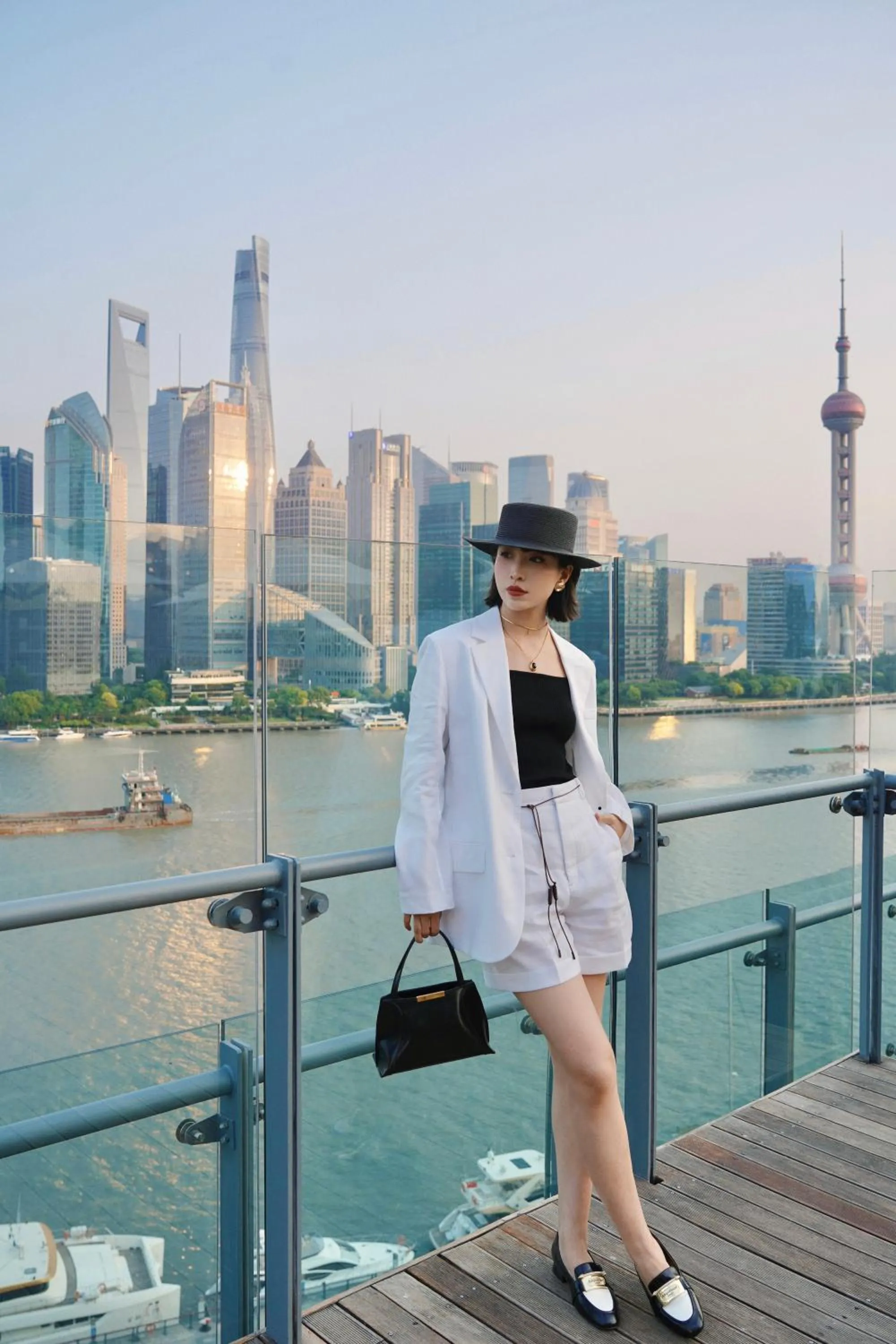 Balcony/Terrace in Banyantree Shanghai On the Bund - Tales rooftop bar boasts a jaw-dropping panoramic vista