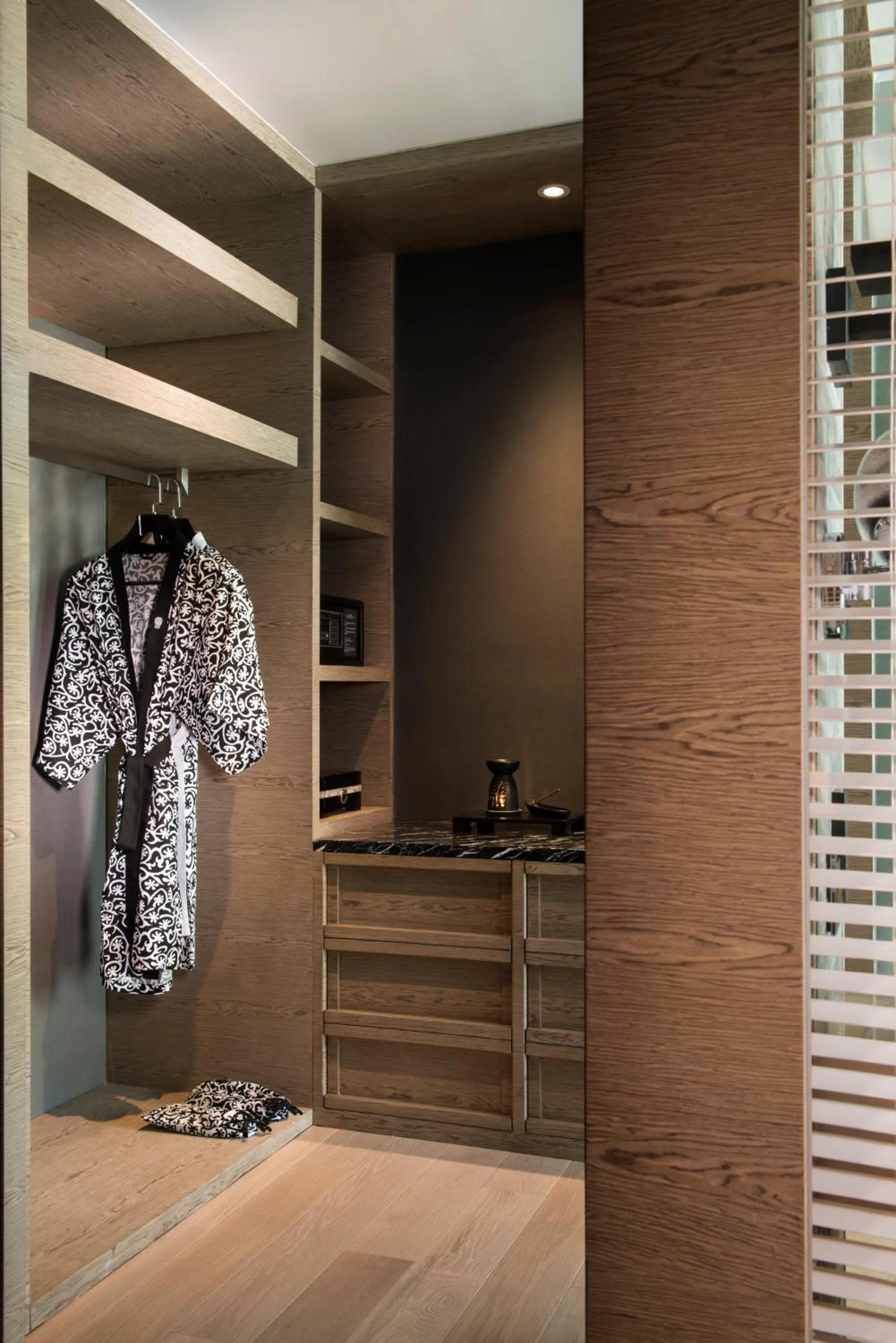 Bathroom in Banyantree Shanghai On the Bund - Tales rooftop bar boasts a jaw-dropping panoramic vista