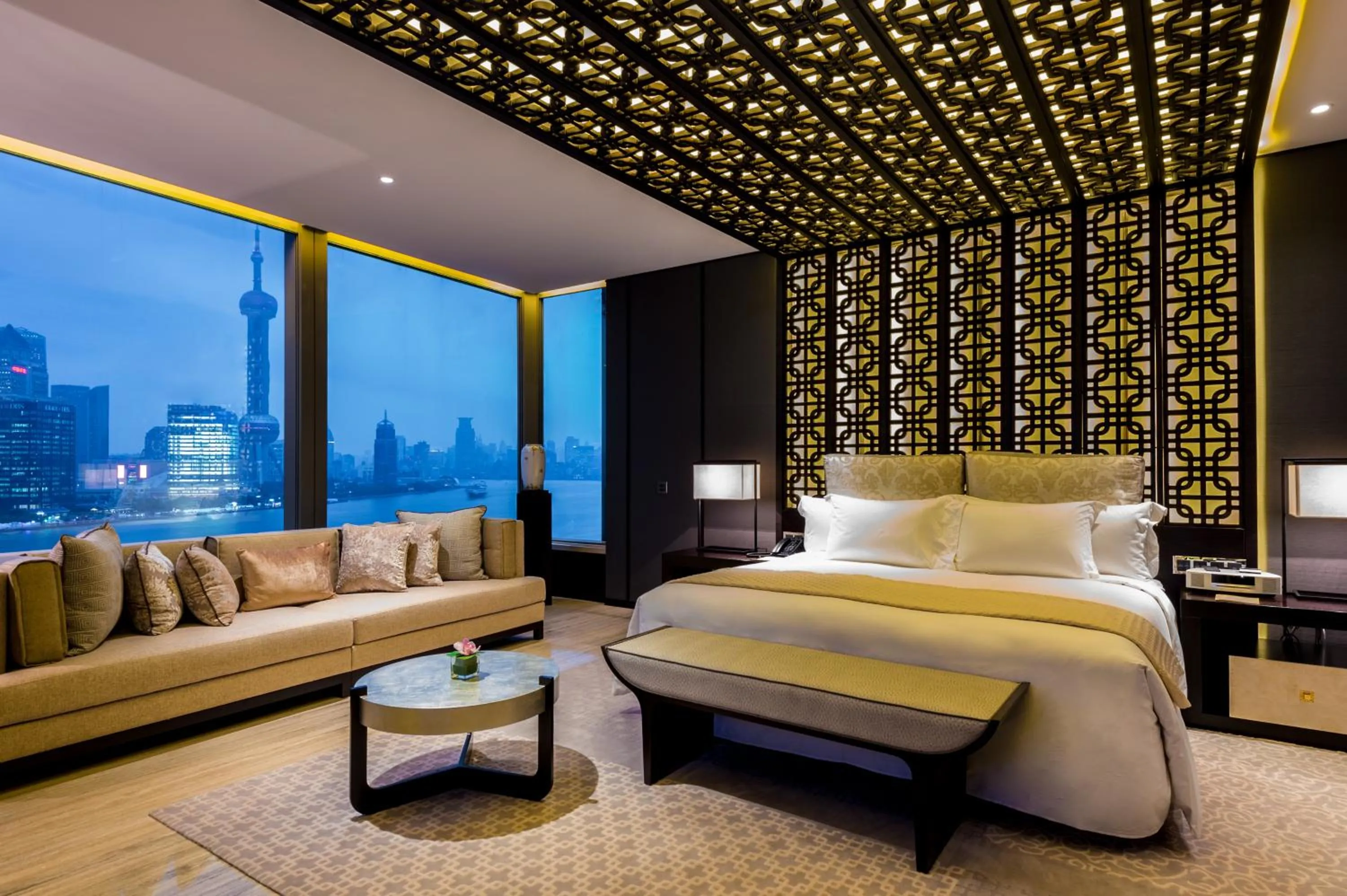 Bedroom, Bed in Banyantree Shanghai On the Bund - Tales rooftop bar boasts a jaw-dropping panoramic vista