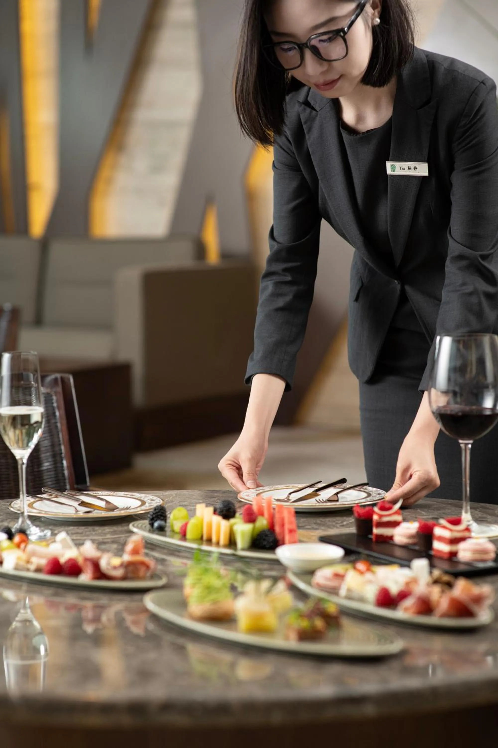 Restaurant/places to eat in Banyantree Shanghai On the Bund - Tales rooftop bar boasts a jaw-dropping panoramic vista