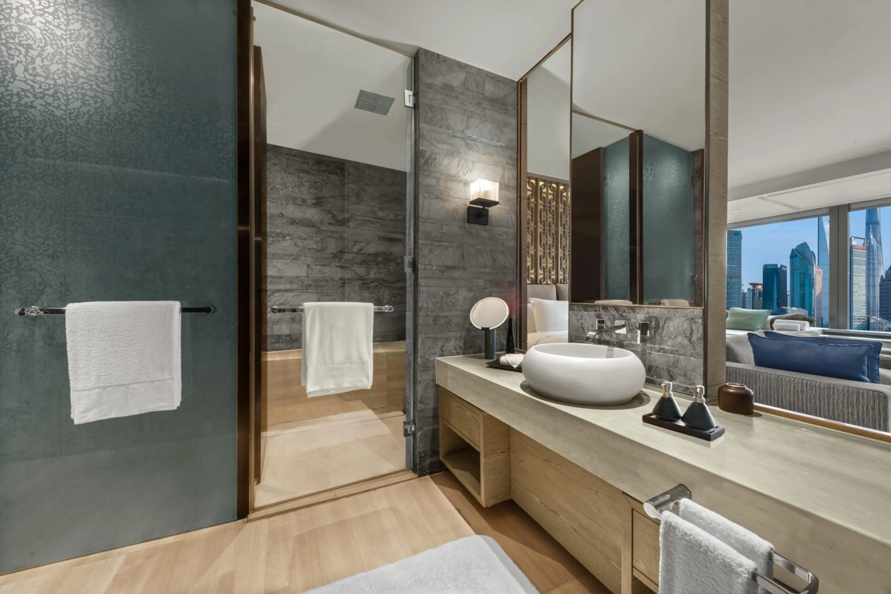 Toilet in Banyantree Shanghai On the Bund - Tales rooftop bar boasts a jaw-dropping panoramic vista