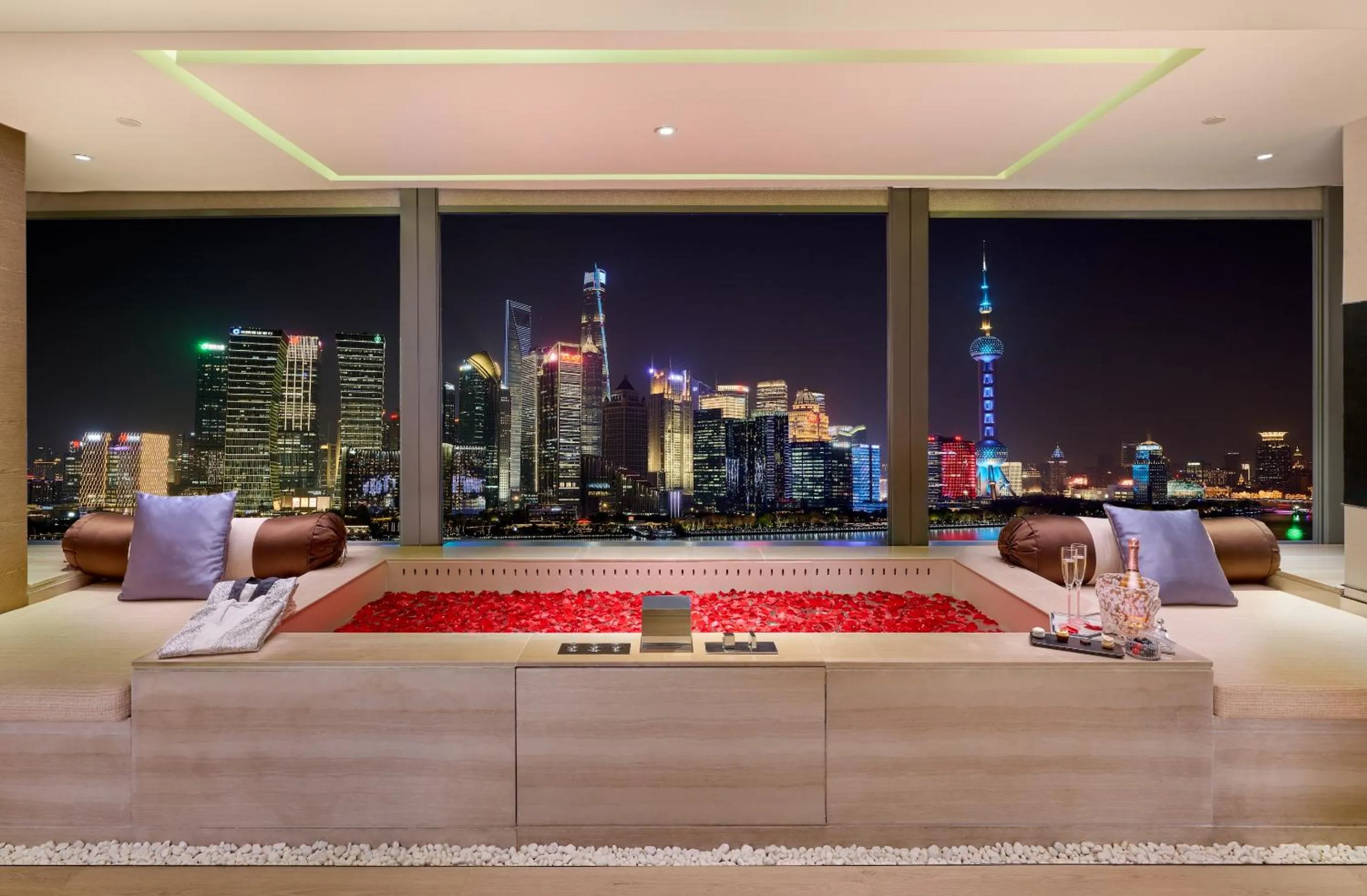 Bath in Banyan Tree Shanghai On the Bund
