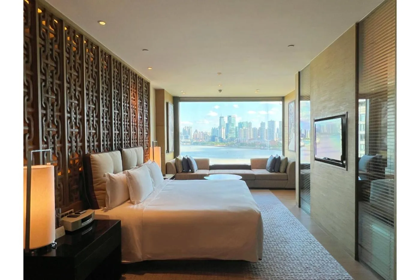 Bedroom, Bed in Banyantree Shanghai On the Bund - Tales rooftop bar boasts a jaw-dropping panoramic vista