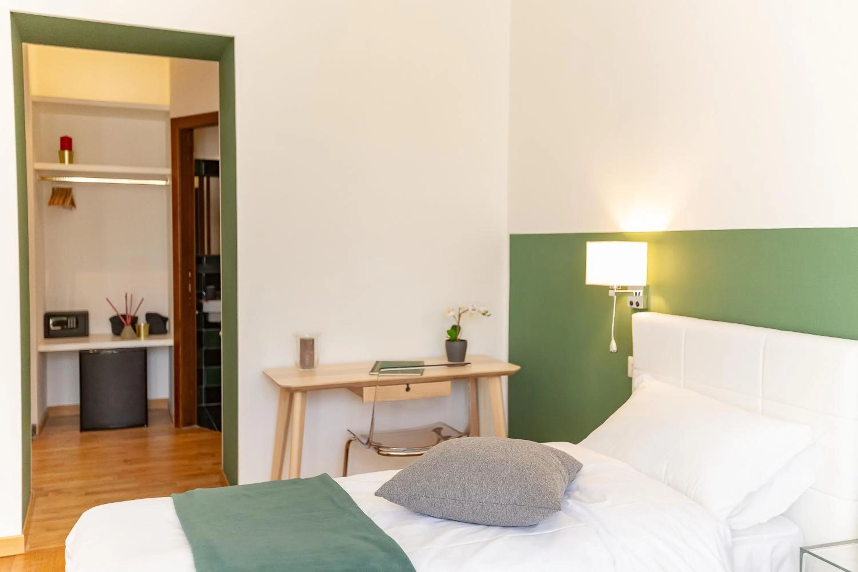 Bed in Lombardia40 Luxury Suites