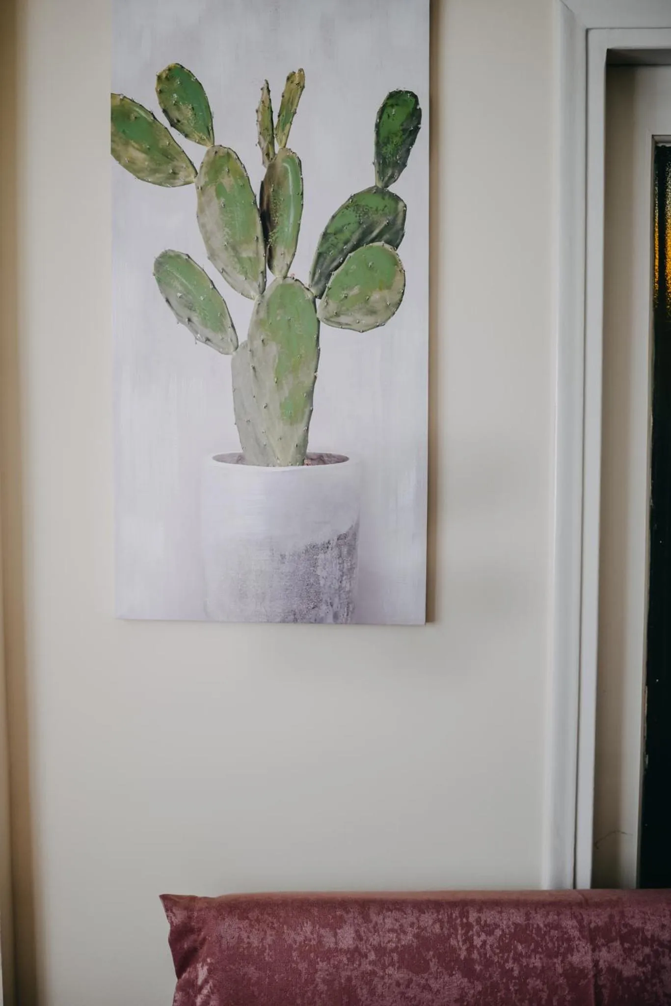 BEST HOUSE, KAPODISTRIOU, PSILA ALONIA