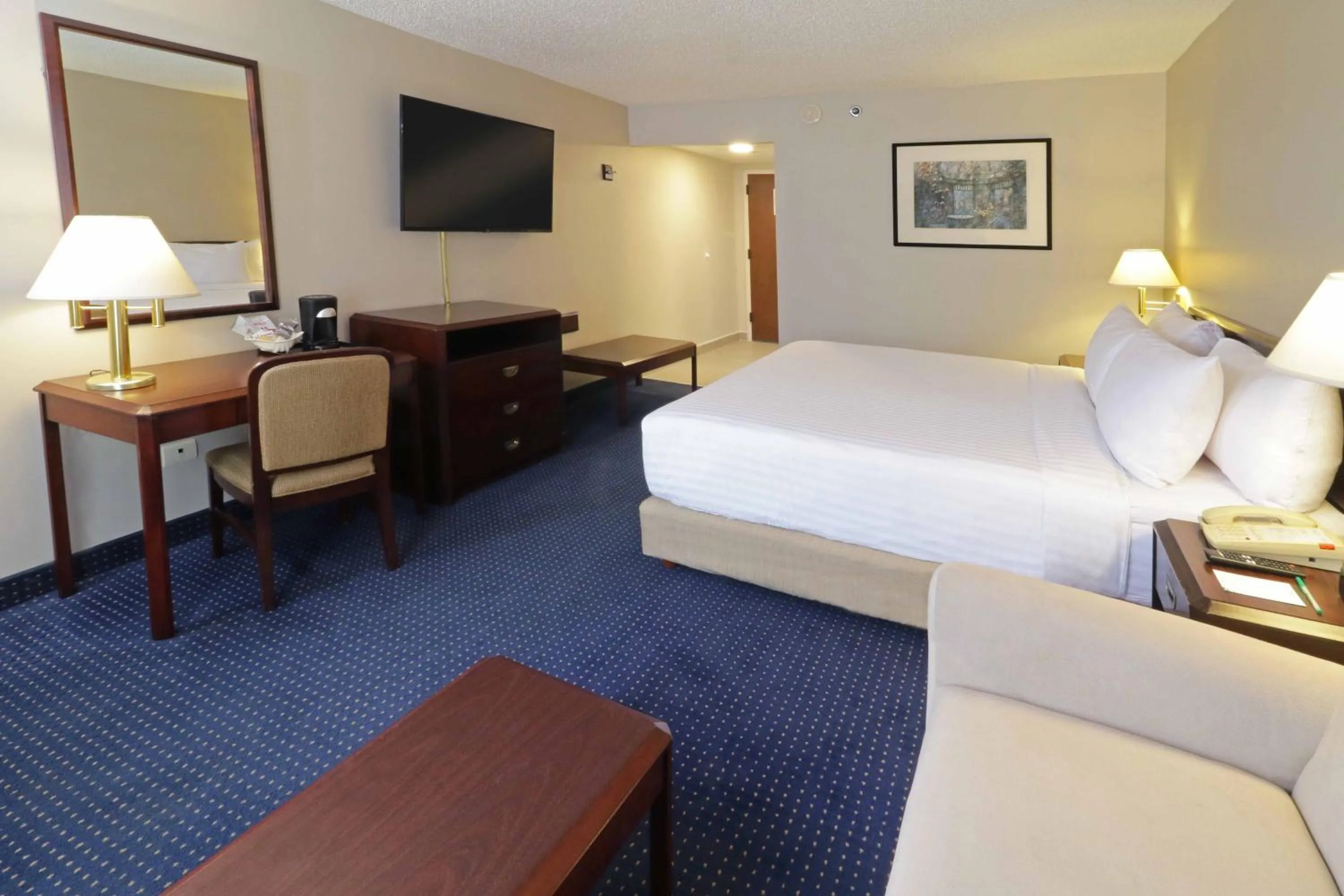 Bed in Wyndham Garden Monterrey Norte