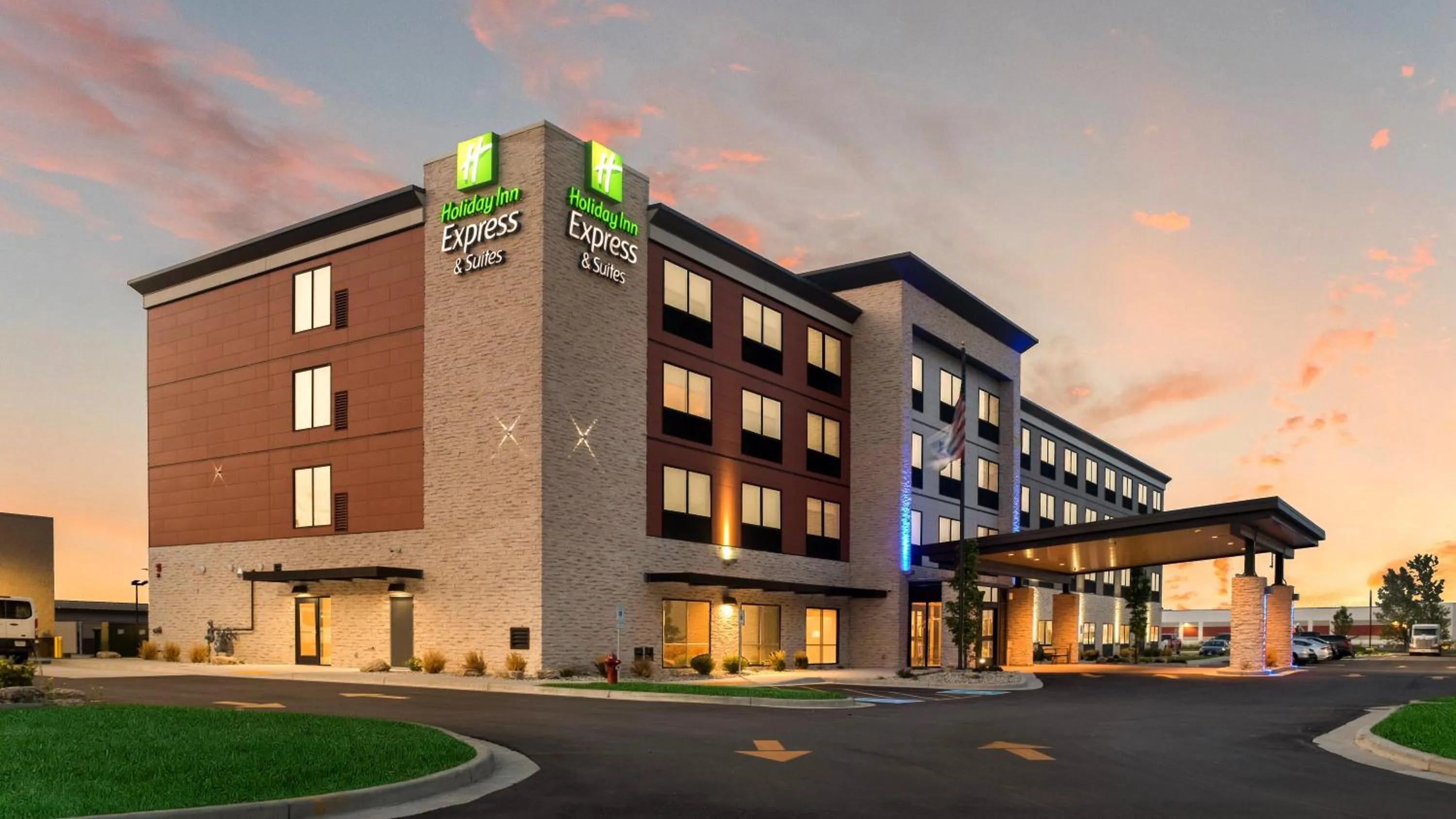 Property building in Holiday Inn Express & Suites Racine by IHG