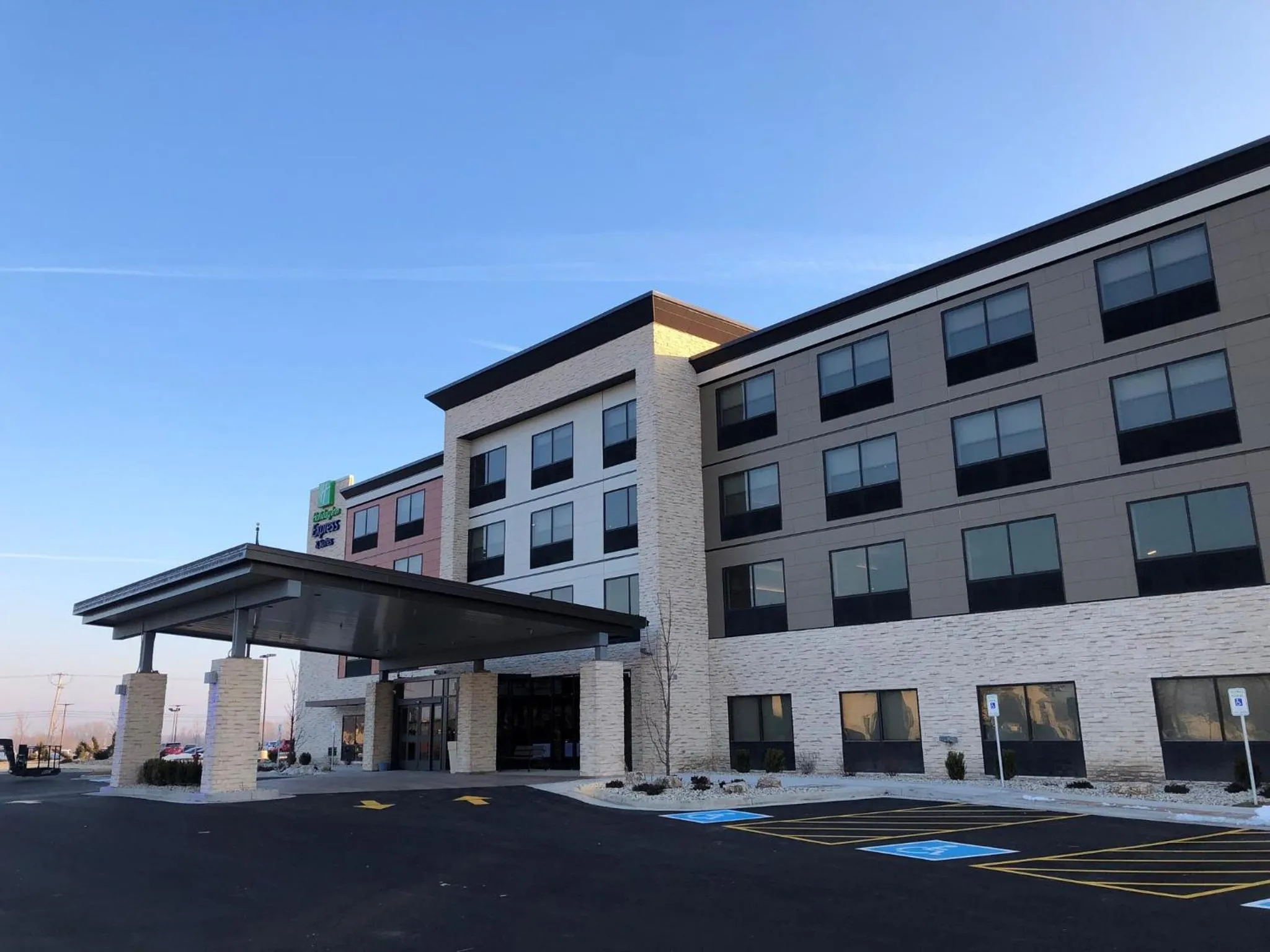 Property building in Holiday Inn Express & Suites Racine by IHG