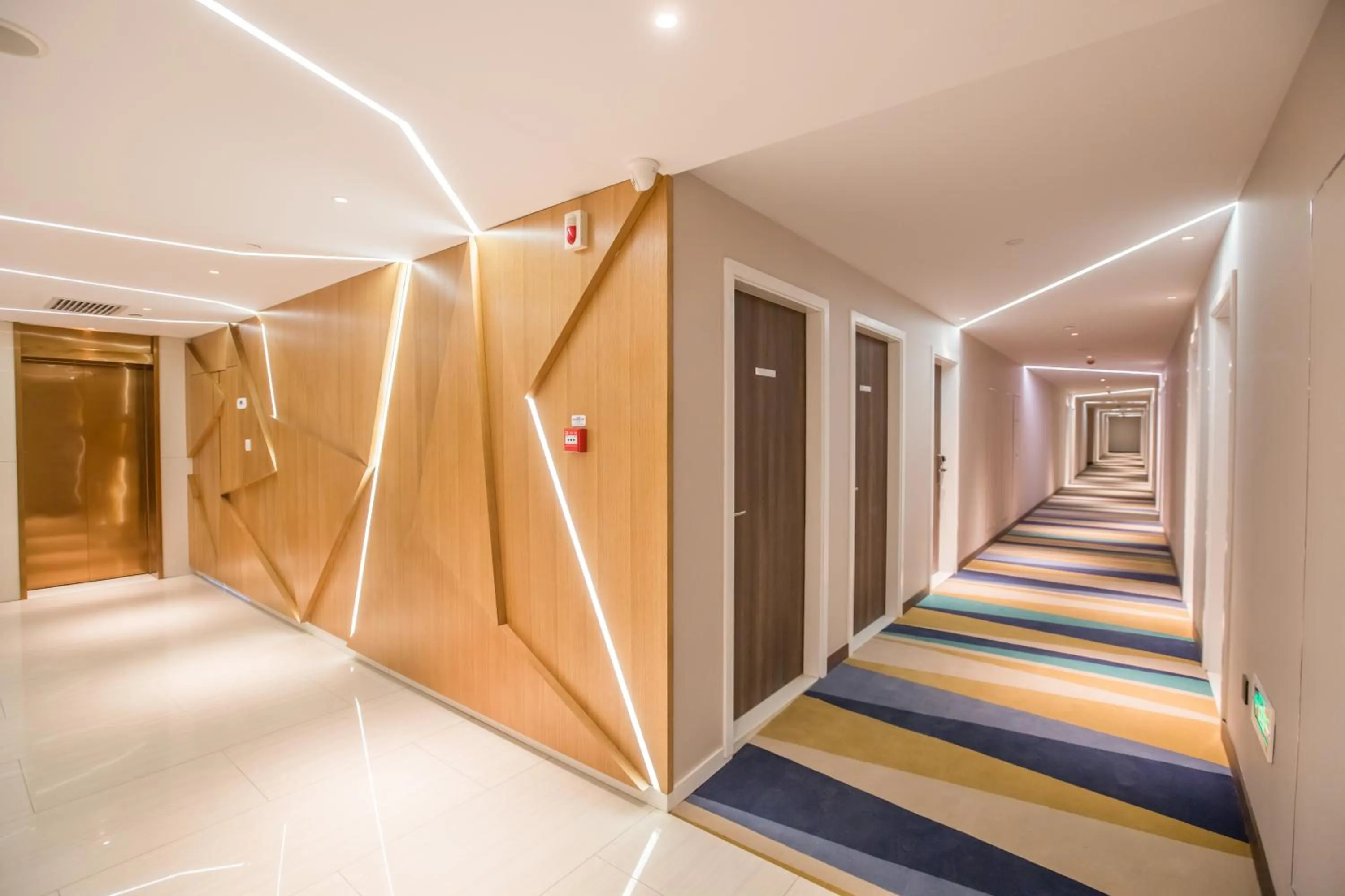 Property building in Holiday Inn Express Xi'an Bell Tower by IHG