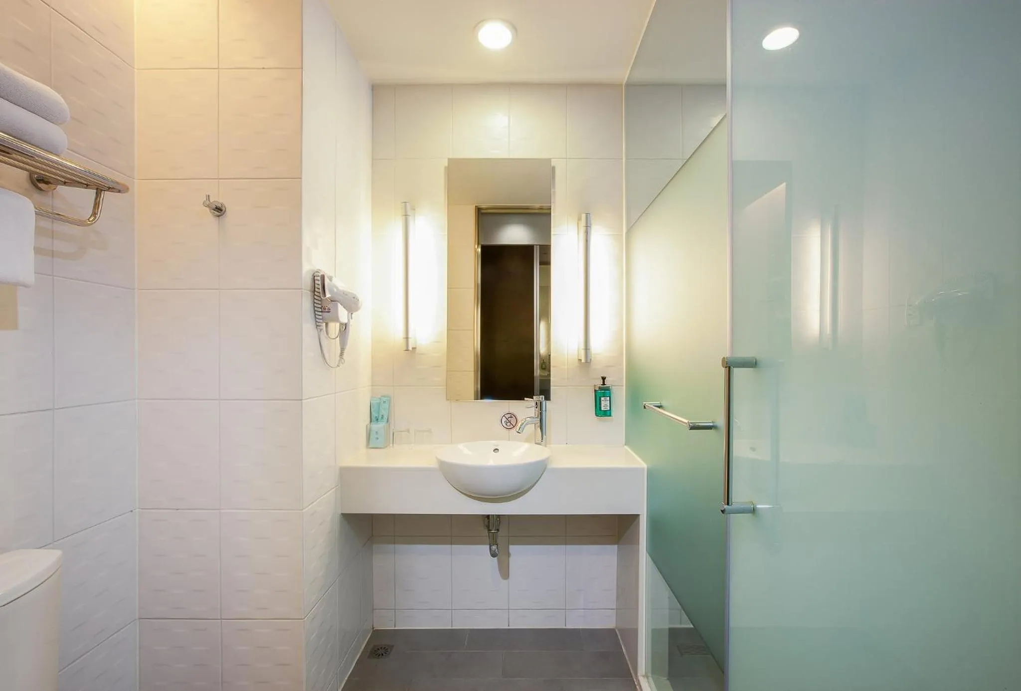 Bathroom in Holiday Inn Express Taichung Park by IHG