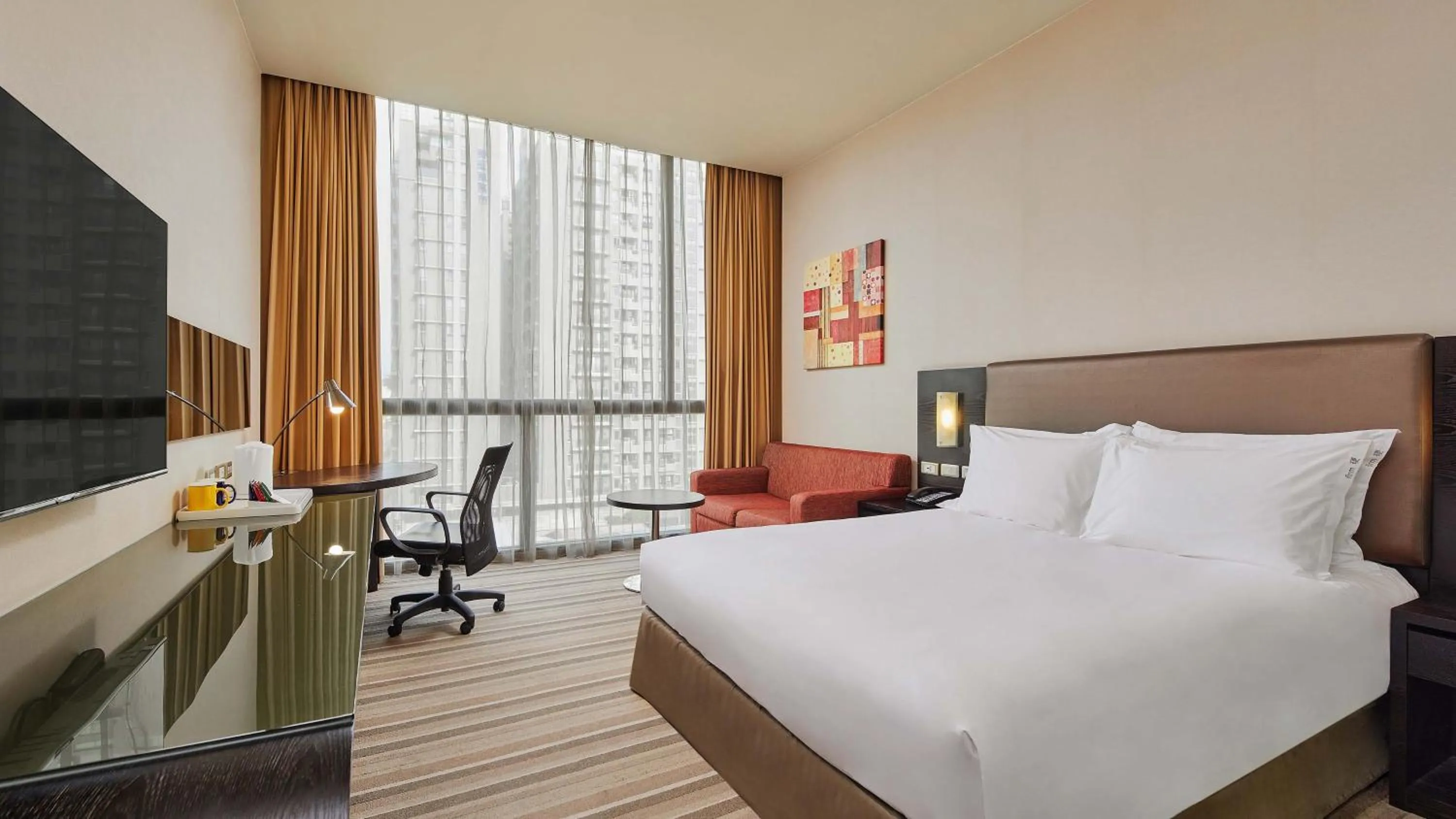 Photo of the whole room, Bed in Holiday Inn Express Taichung Park by IHG