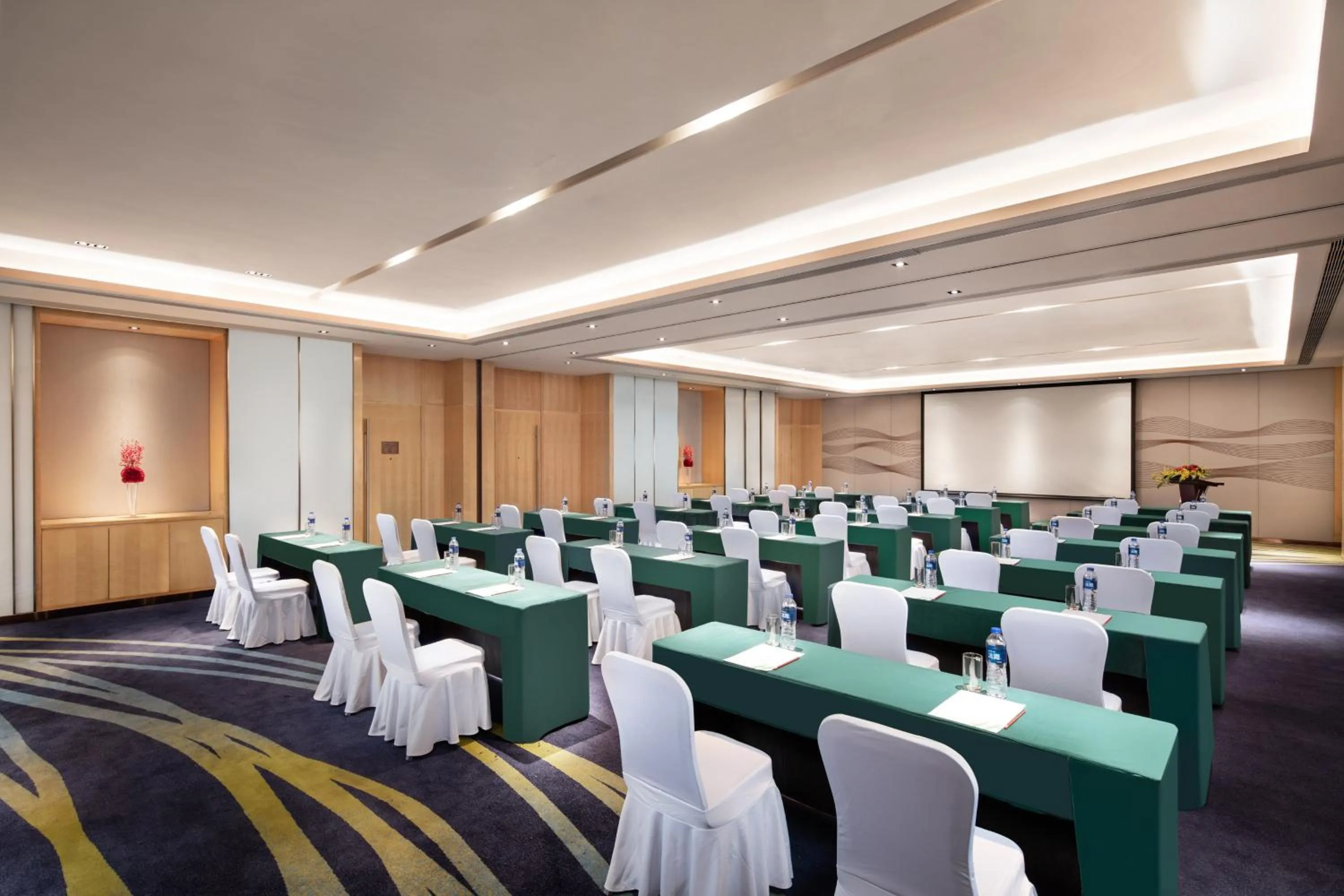 Meeting/conference room in Holiday Inn Shunde by IHG
