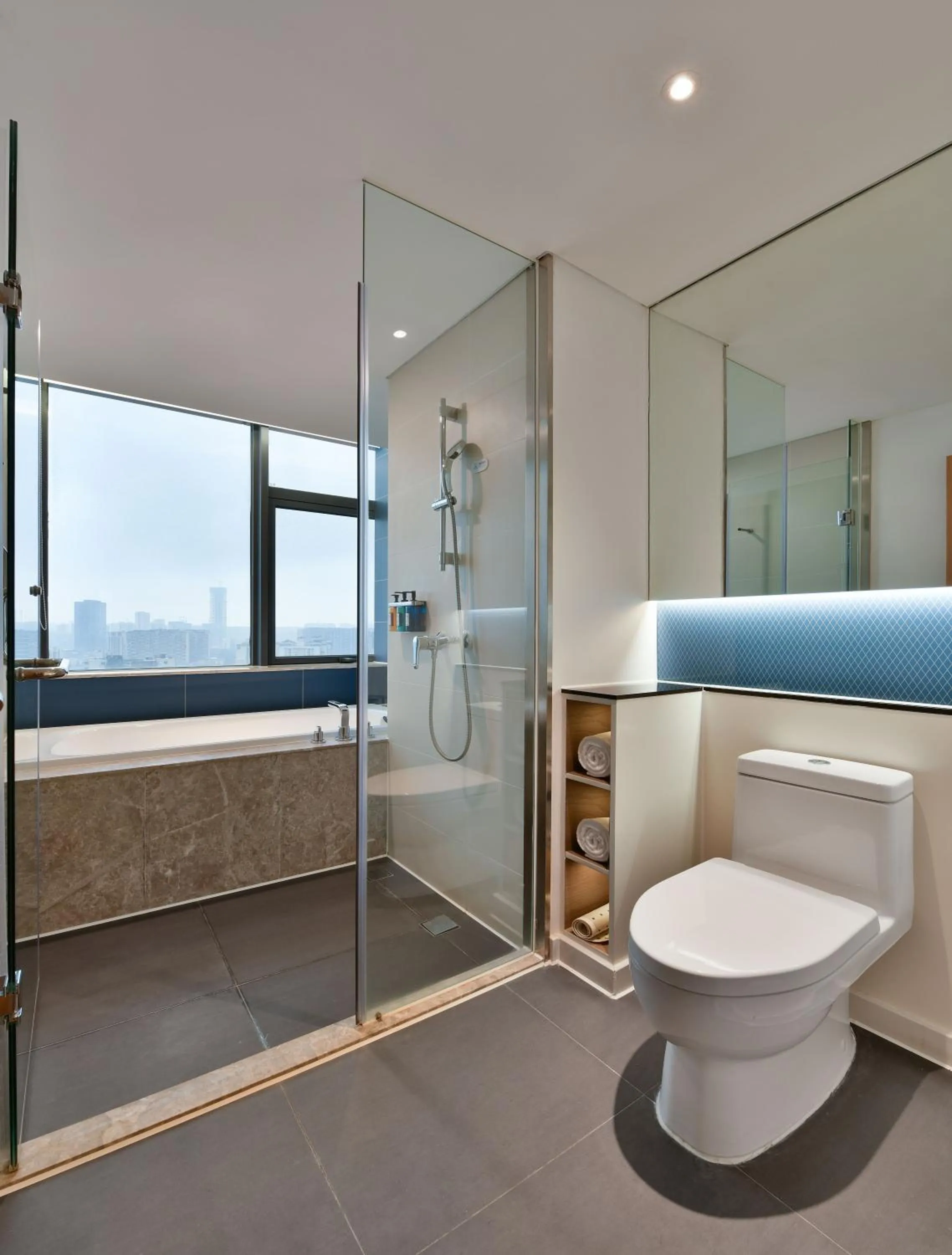 Holiday Inn Express Chengdu North Railway Station by IHG - Near Panda Base, Near Chunxi Road Free laundromat