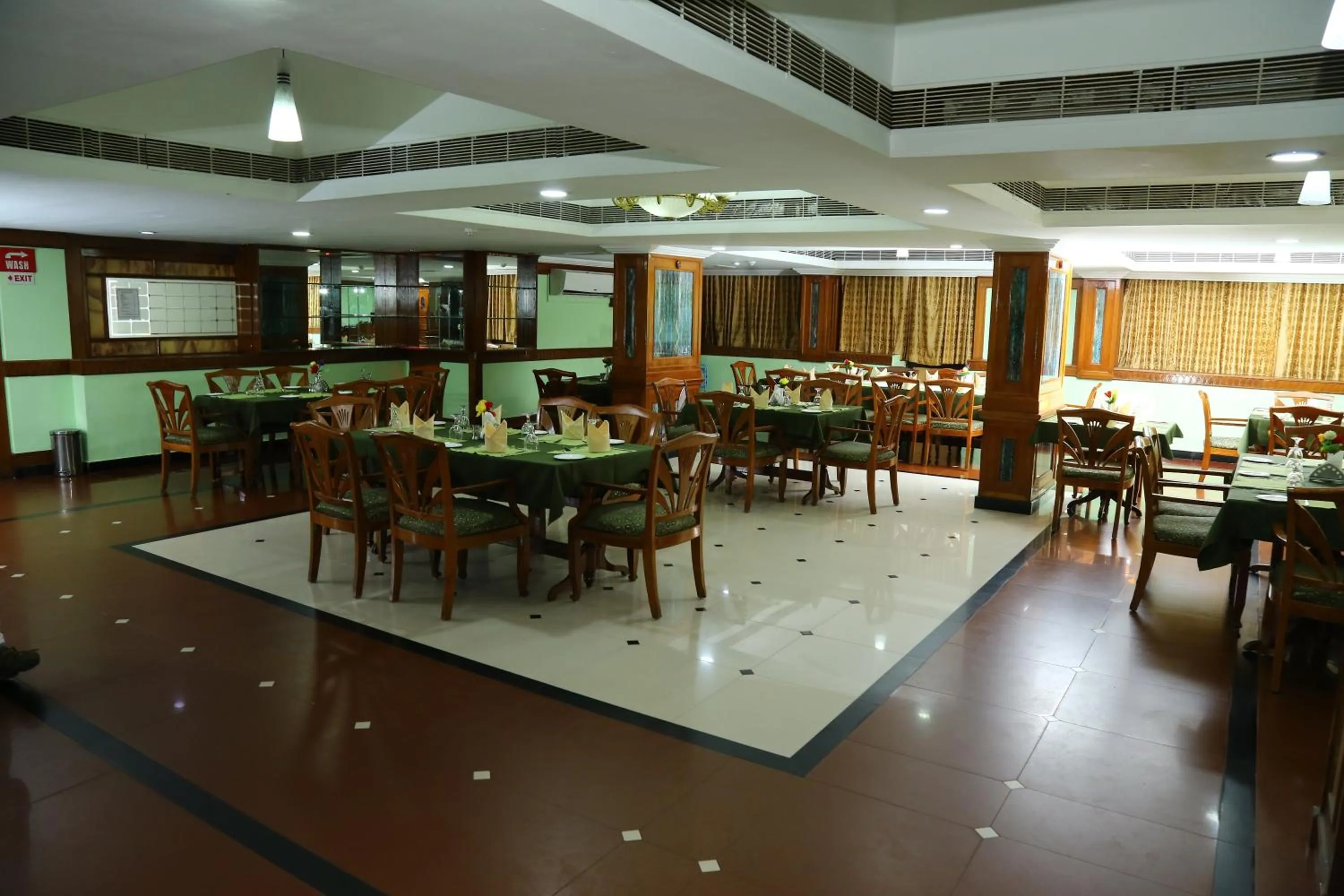 Restaurant/places to eat in Mayura Residency