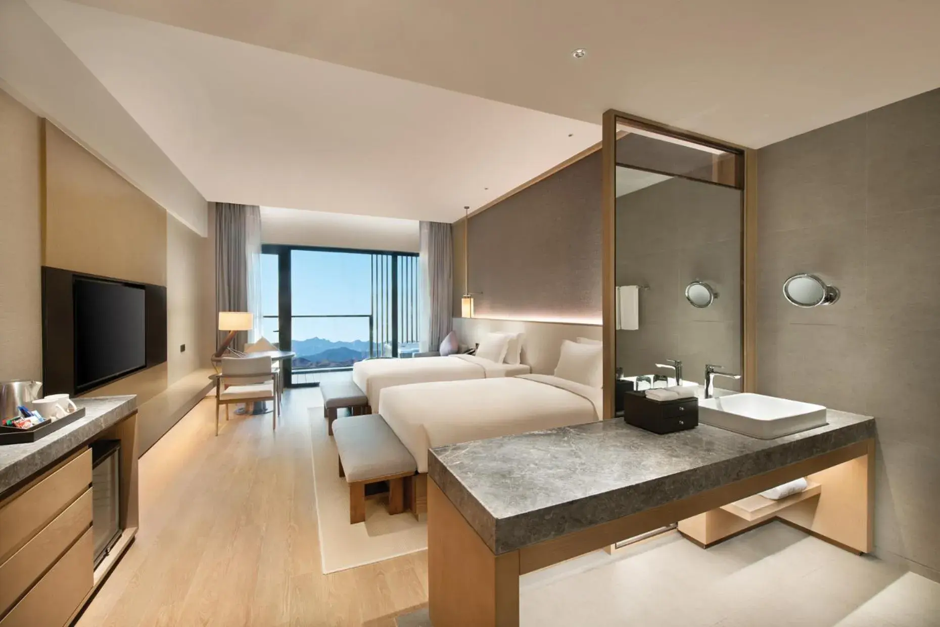 Standard Twin Room with Balcony in Crowne Plaza Zunhua Hot Spring Town by IHG Standard Twin Room with Balcony in Crowne Plaza Zunhua Hot Spring Town by IHG