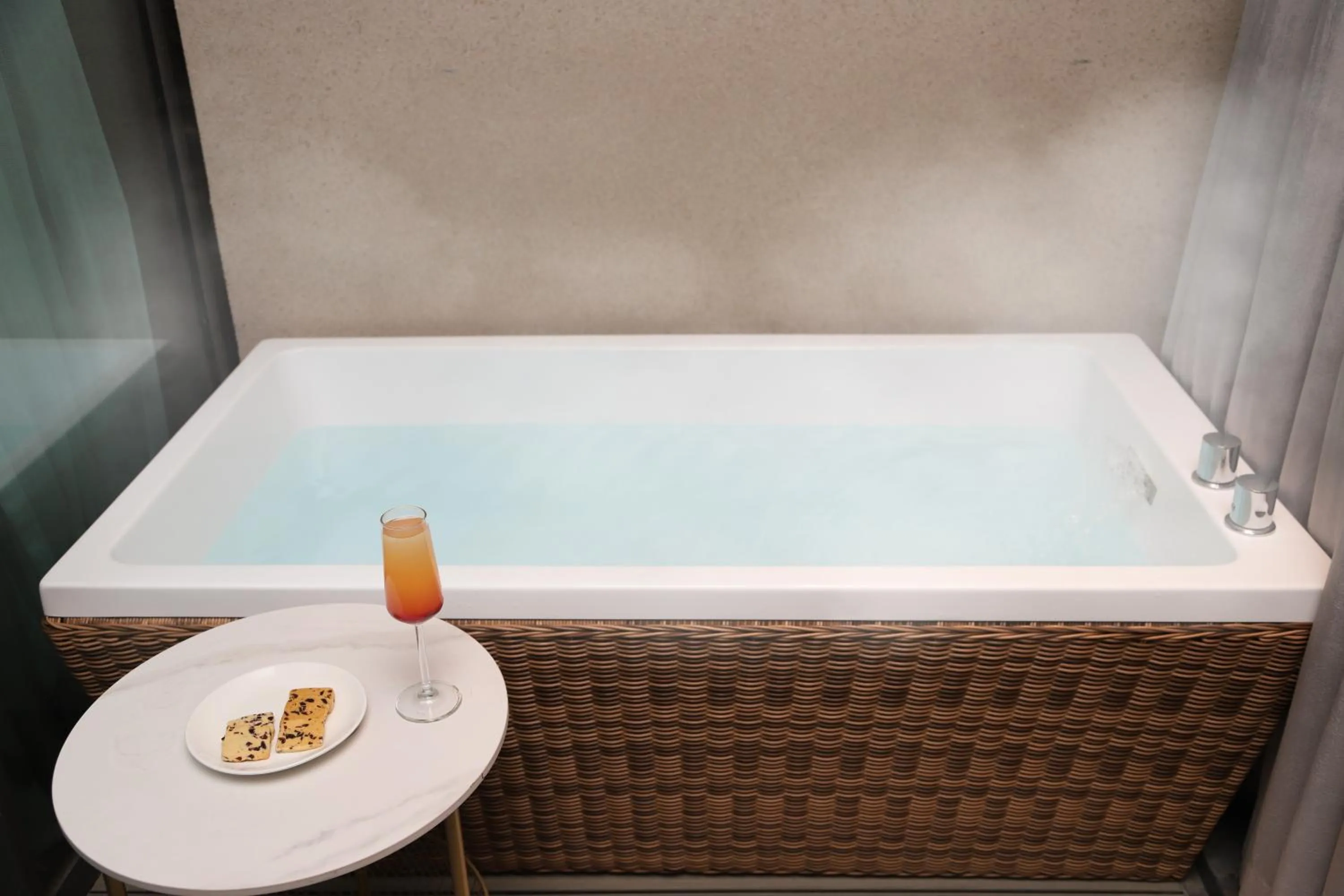 Hot Spring Bath in Crowne Plaza Zunhua Hot Spring Town by IHG