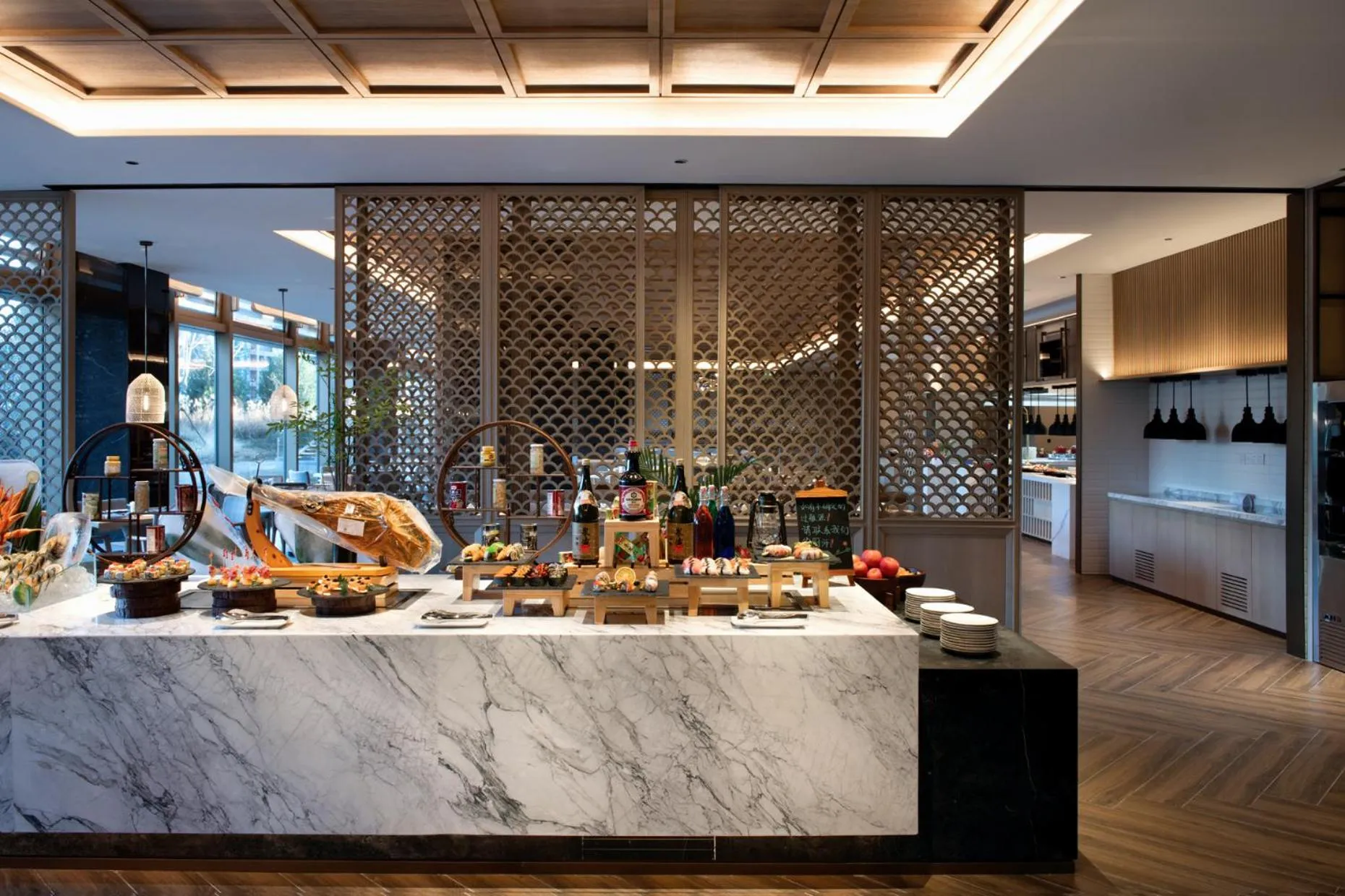 Restaurant/places to eat in Crowne Plaza Zunhua Hot Spring Town by IHG