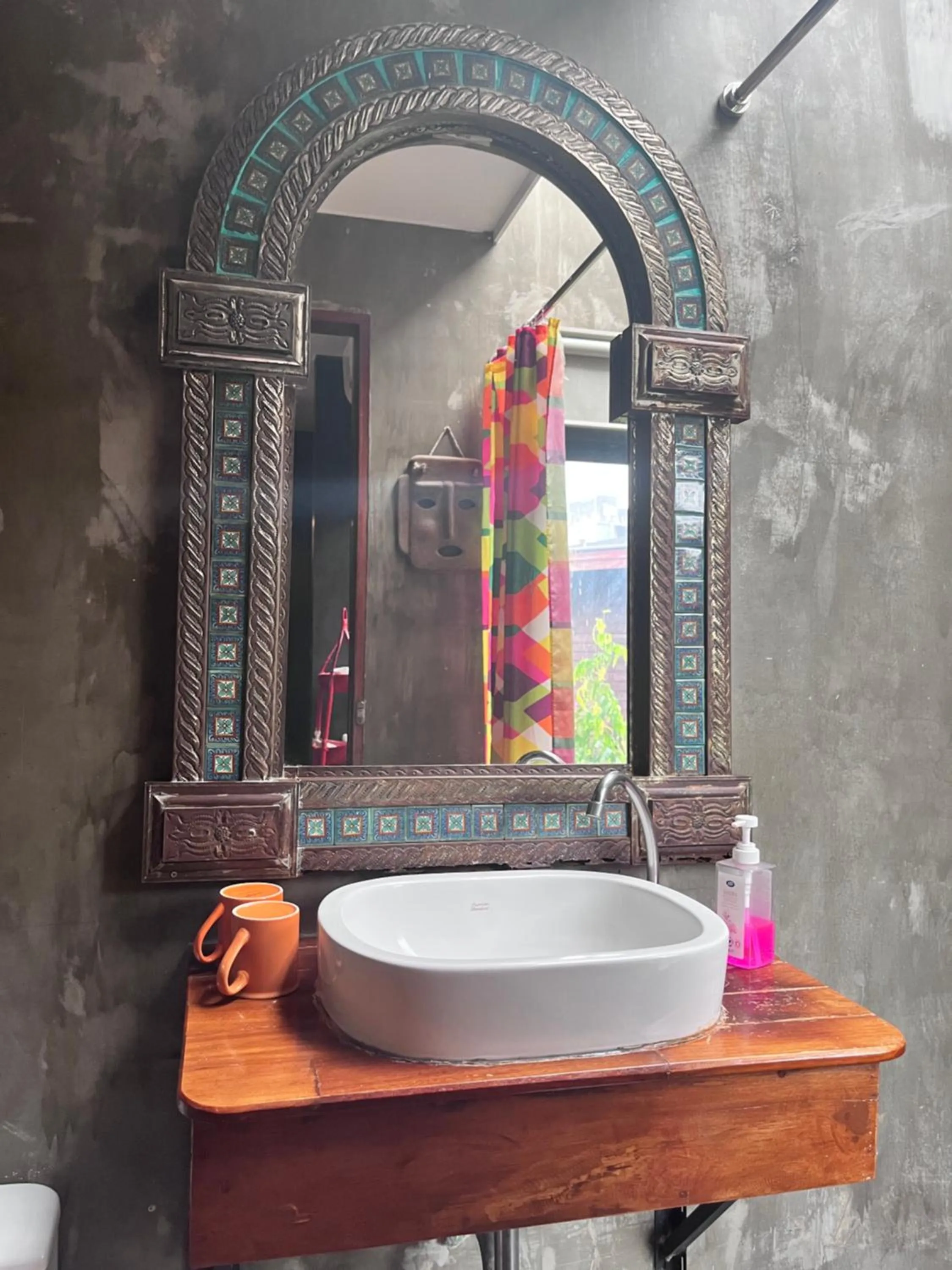 Shower in Villa Thapae
