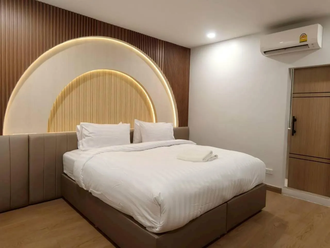 Bed in Chanaplace Lanna